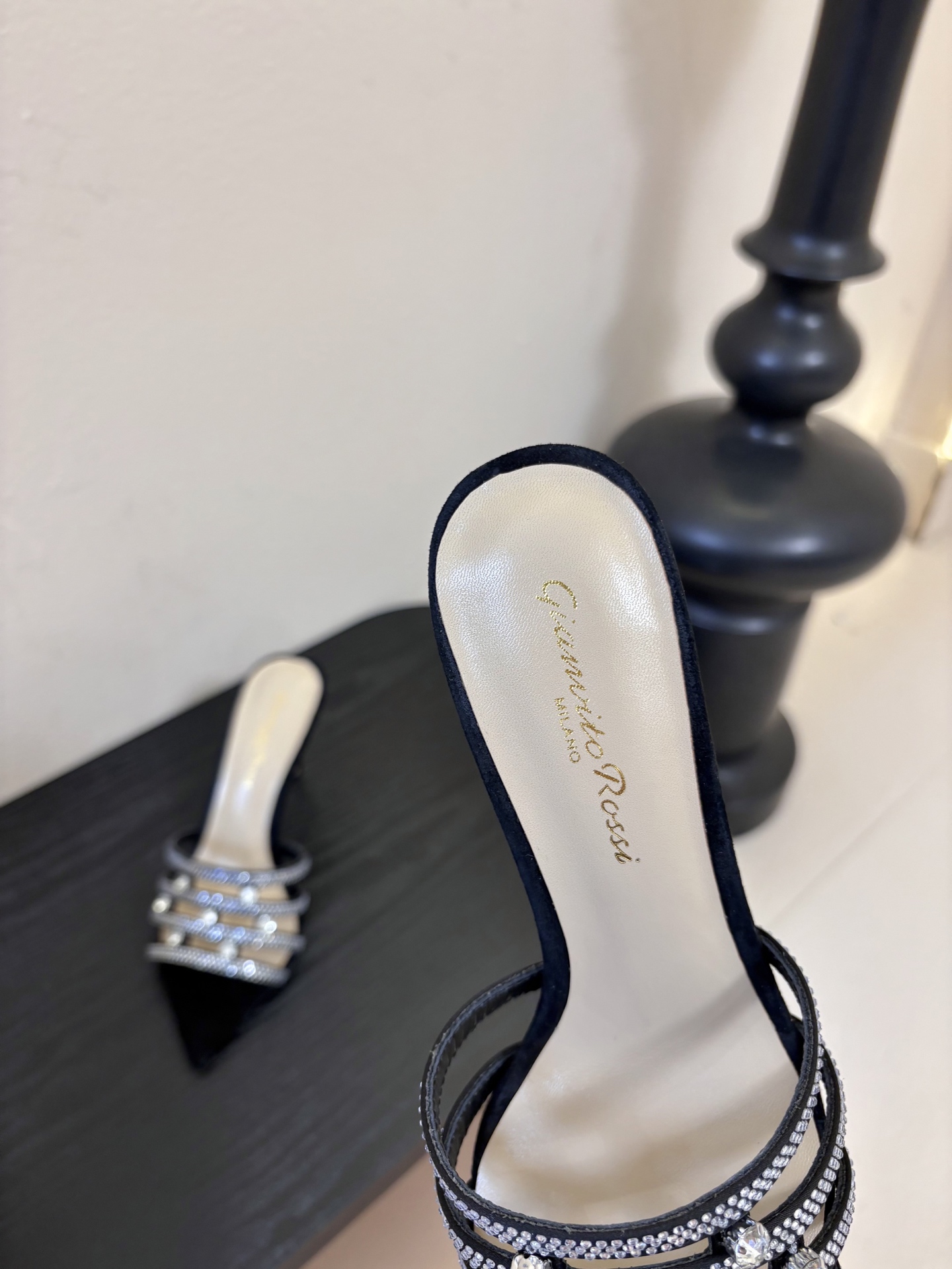 吉安维托·罗西 (Gianvito Rossi) 2023官网最新发尖头凉拖原版拆解1:1完美复刻鞋面进