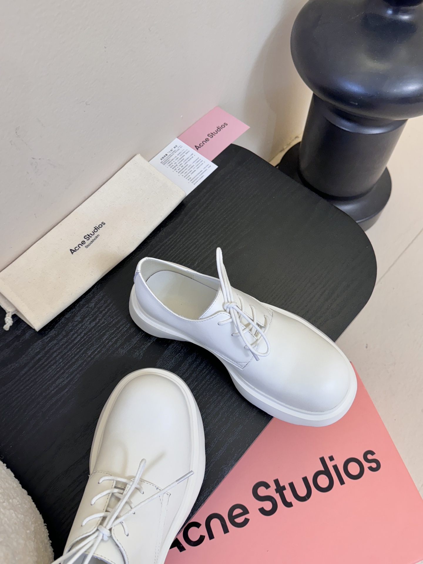 acne studios 26/小皮鞋娜比同款明星真的好会穿搭 最近刷小红书看到这双小皮鞋，大表姐，章若