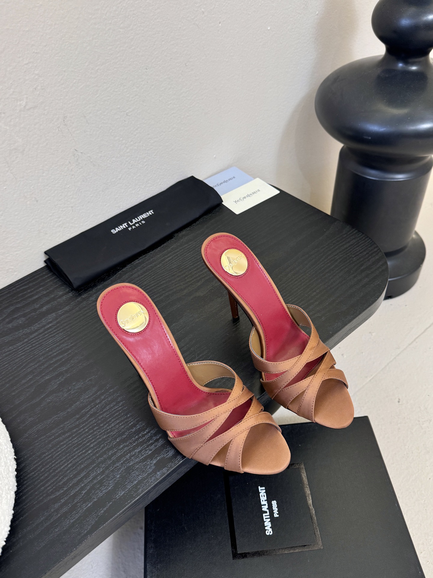 圣罗兰Saint Lauren* ss新YSL Logo高跟鞋拖Ysl走秀款高跟鞋 各种小裙子搭配起来 
