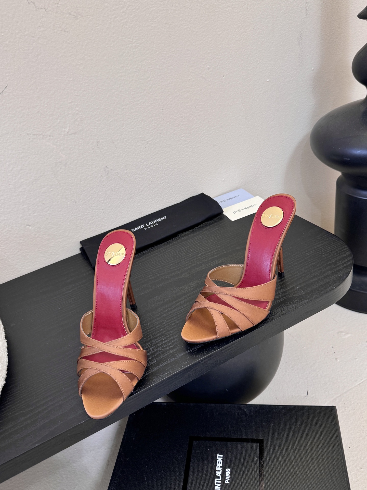 圣罗兰Saint Lauren* ss新YSL Logo高跟鞋拖Ysl走秀款高跟鞋 各种小裙子搭配起来 