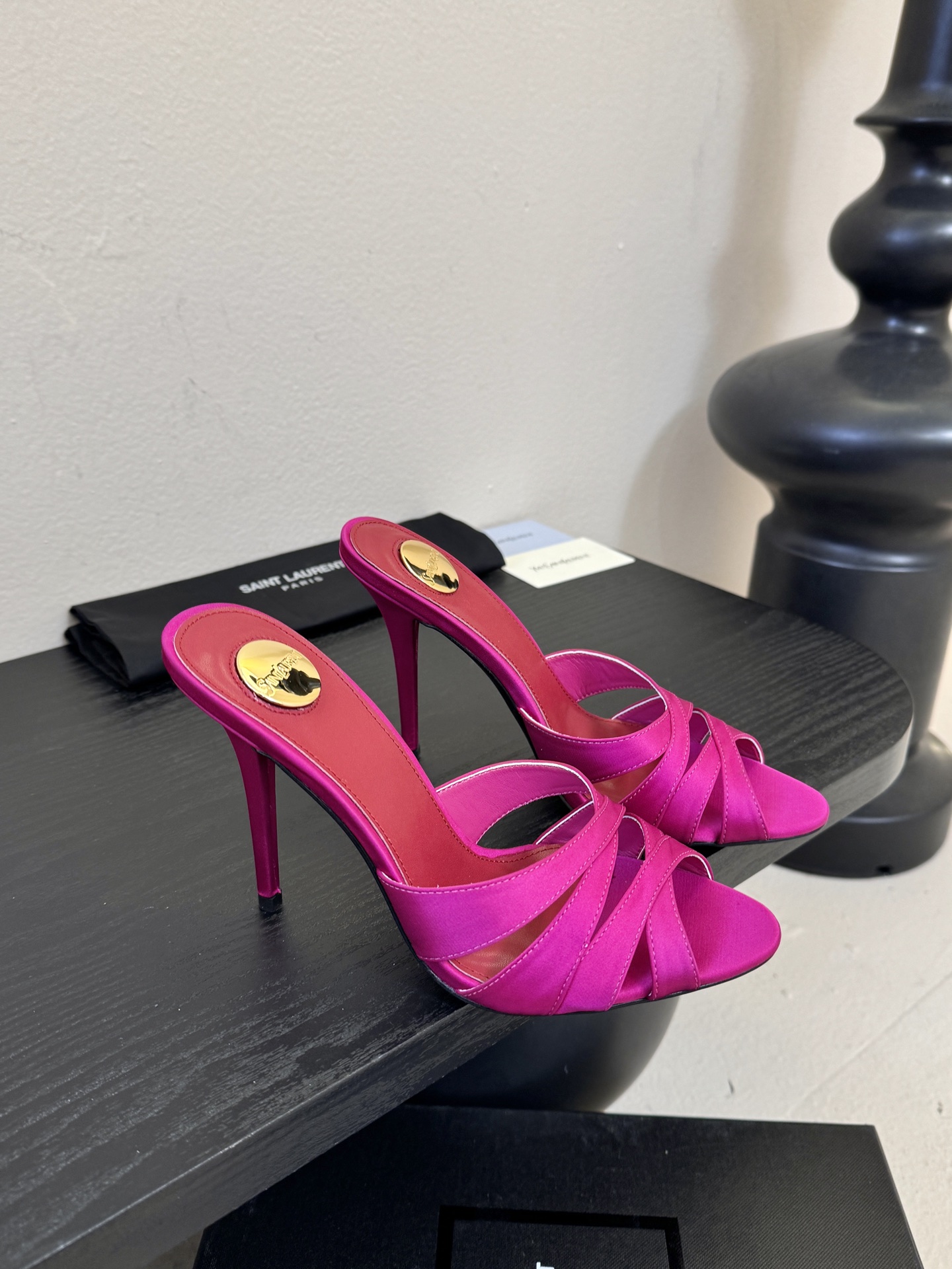 圣罗兰Saint Lauren* ss新YSL Logo高跟鞋拖Ysl走秀款高跟鞋 各种小裙子搭配起来 