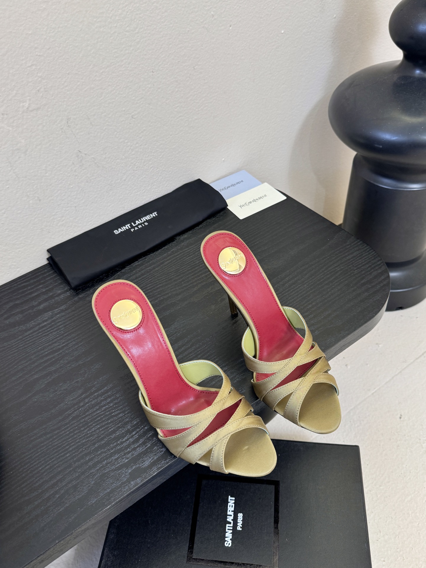 圣罗兰Saint Lauren* ss新YSL Logo高跟鞋拖Ysl走秀款高跟鞋 各种小裙子搭配起来 