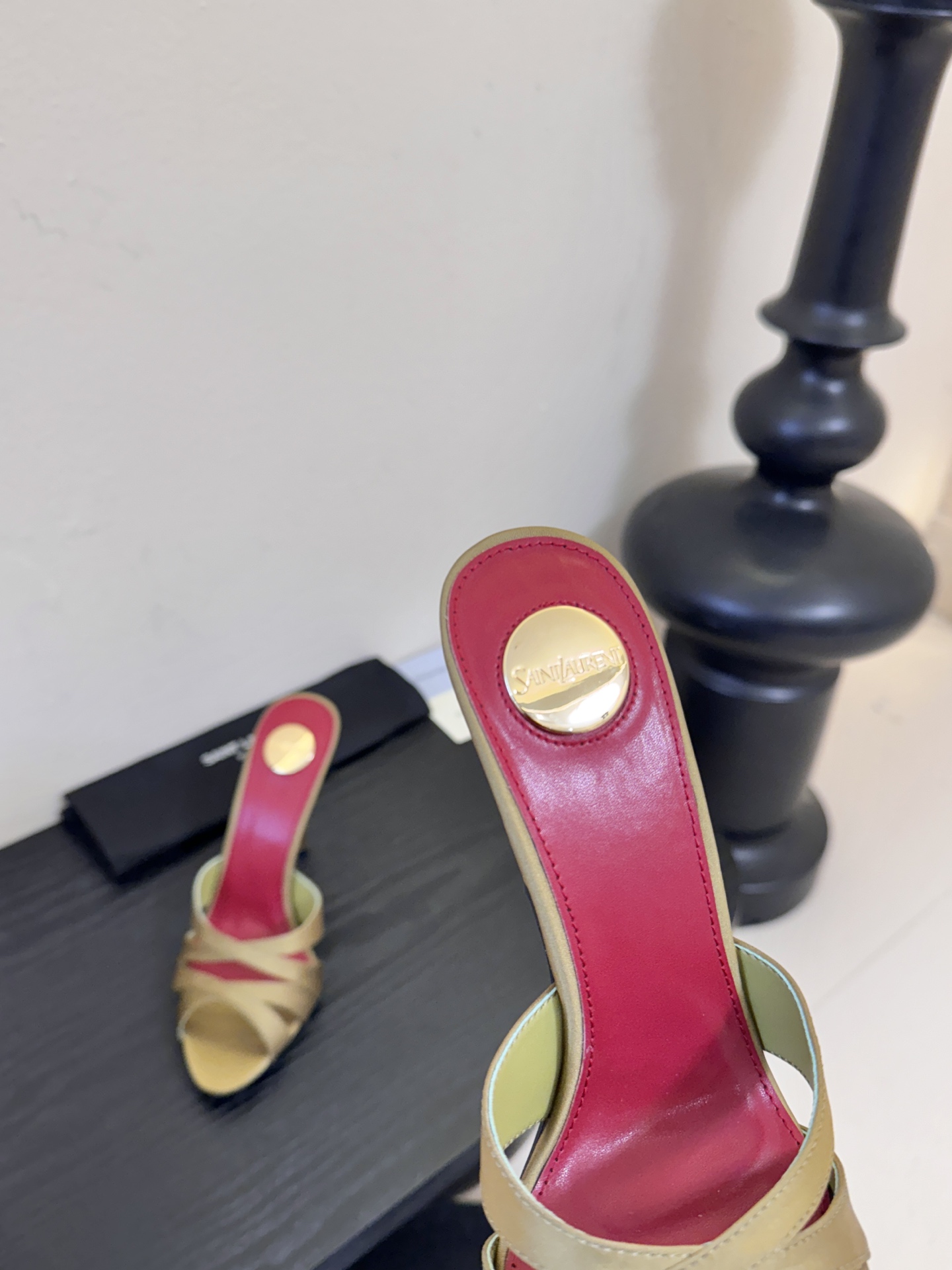 圣罗兰Saint Lauren* ss新YSL Logo高跟鞋拖Ysl走秀款高跟鞋 各种小裙子搭配起来 