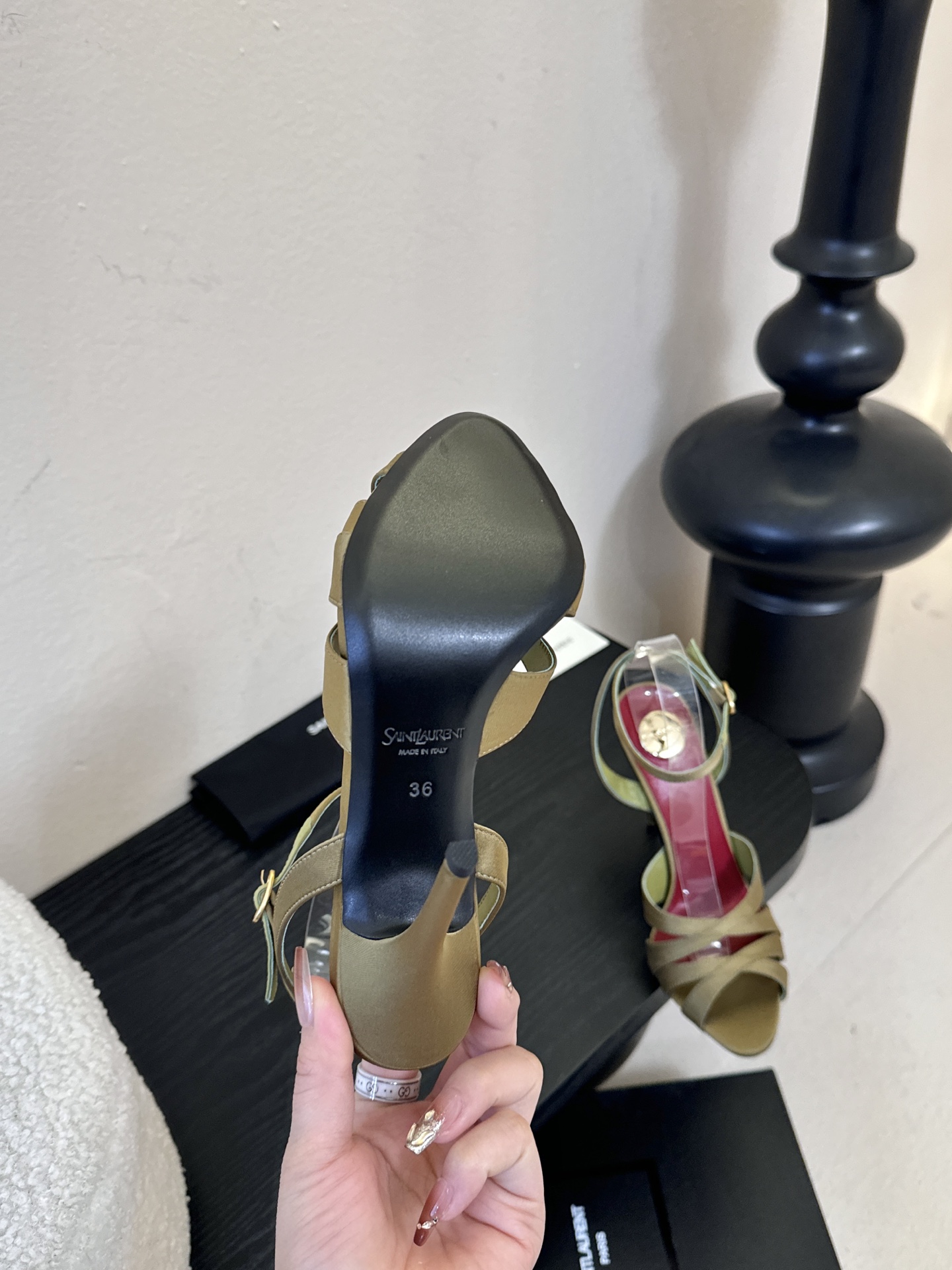 圣罗兰Saint Lauren* ss新YSL Logo高跟凉鞋Ysl走秀款高跟鞋 各种小裙子搭配起来 