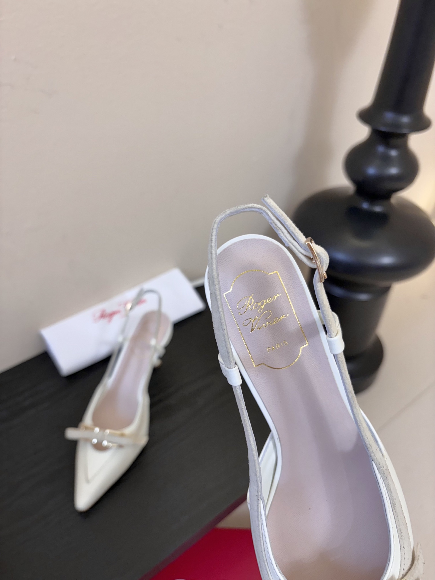 Roger Vivi* 26早春新品凉鞋Virgule钻扣高跟鞋后袢带凉拖 RV必入款 她上脚也太美了吧