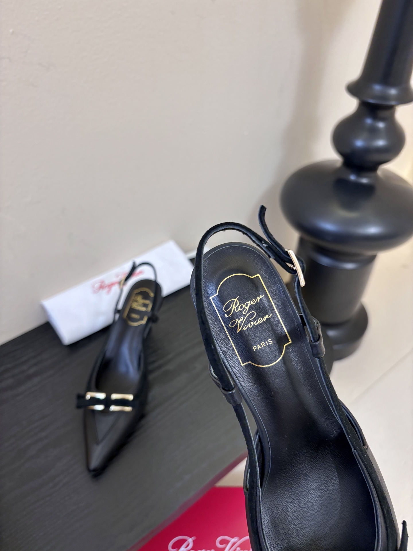 Roger Vivi* 26早春新品凉鞋Virgule钻扣高跟鞋后袢带凉拖 RV必入款 她上脚也太美了吧