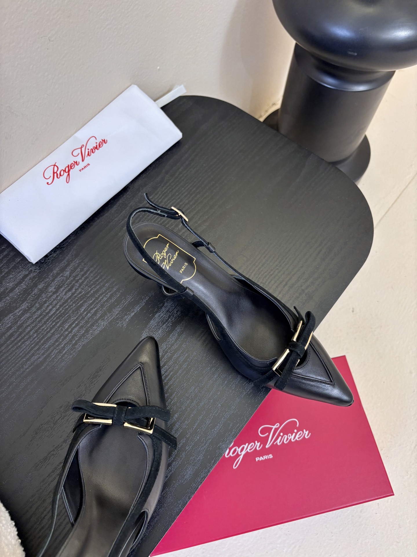 Roger Vivi* 26早春新品凉鞋Virgule钻扣高跟鞋后袢带凉拖 RV必入款 她上脚也太美了吧