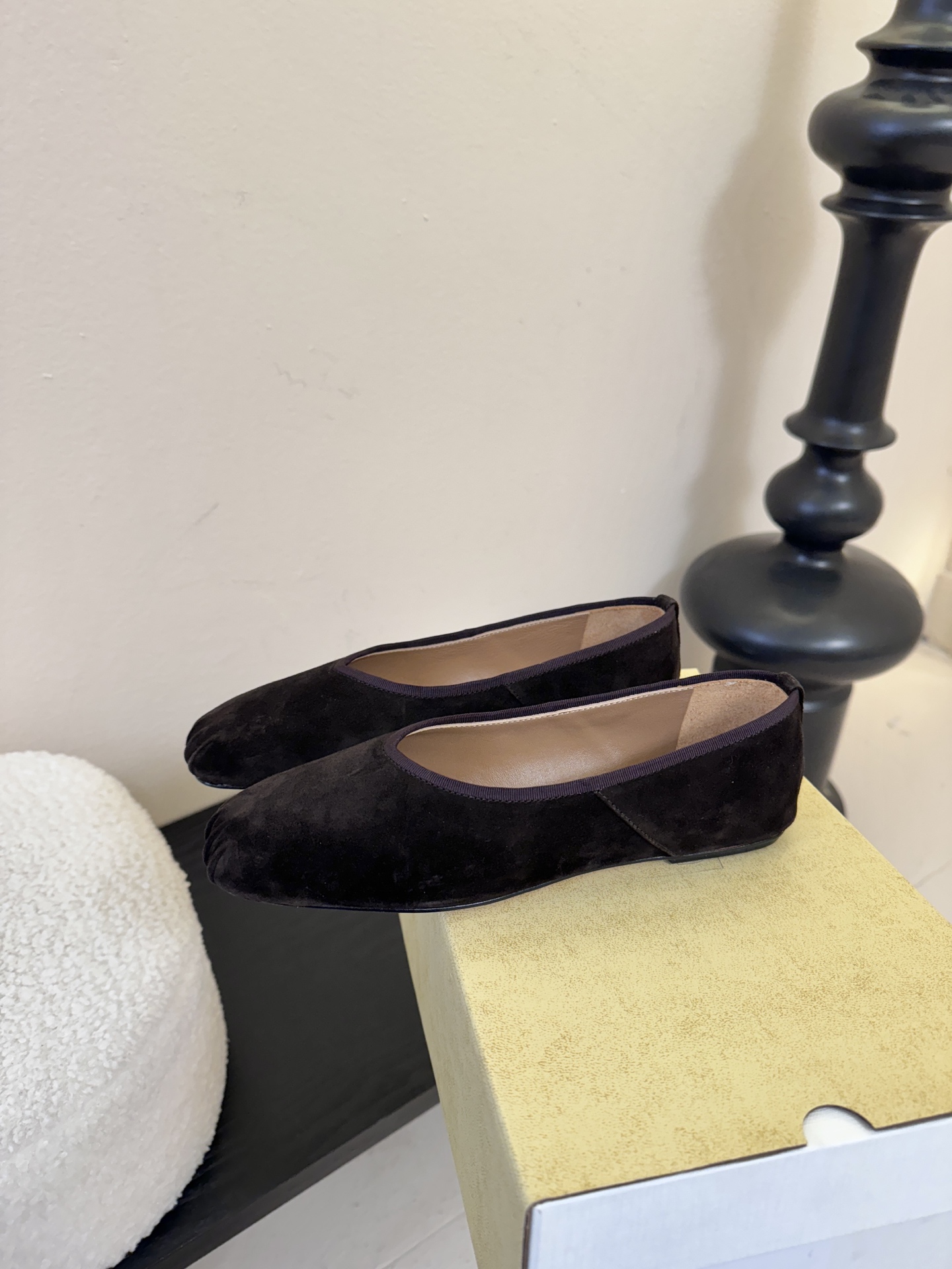 The ro*26早春新款玛丽珍平底单鞋跳舞鞋奶奶鞋！很少会看到一款跳舞鞋会做到这么精细、而且对脚的包容