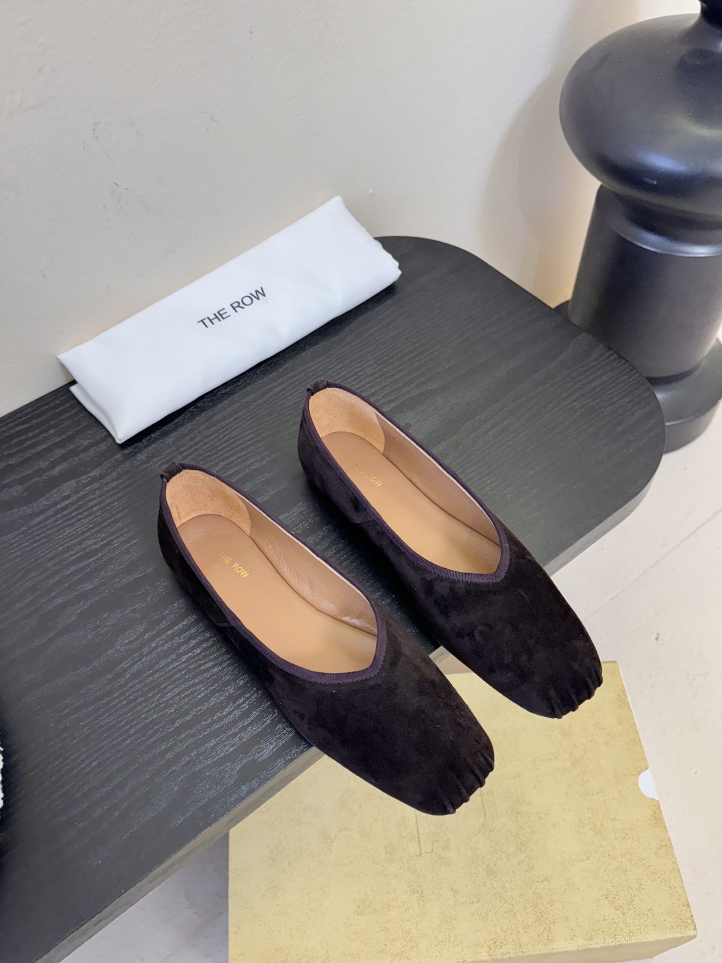 The ro*26早春新款玛丽珍平底单鞋跳舞鞋奶奶鞋！很少会看到一款跳舞鞋会做到这么精细、而且对脚的包容