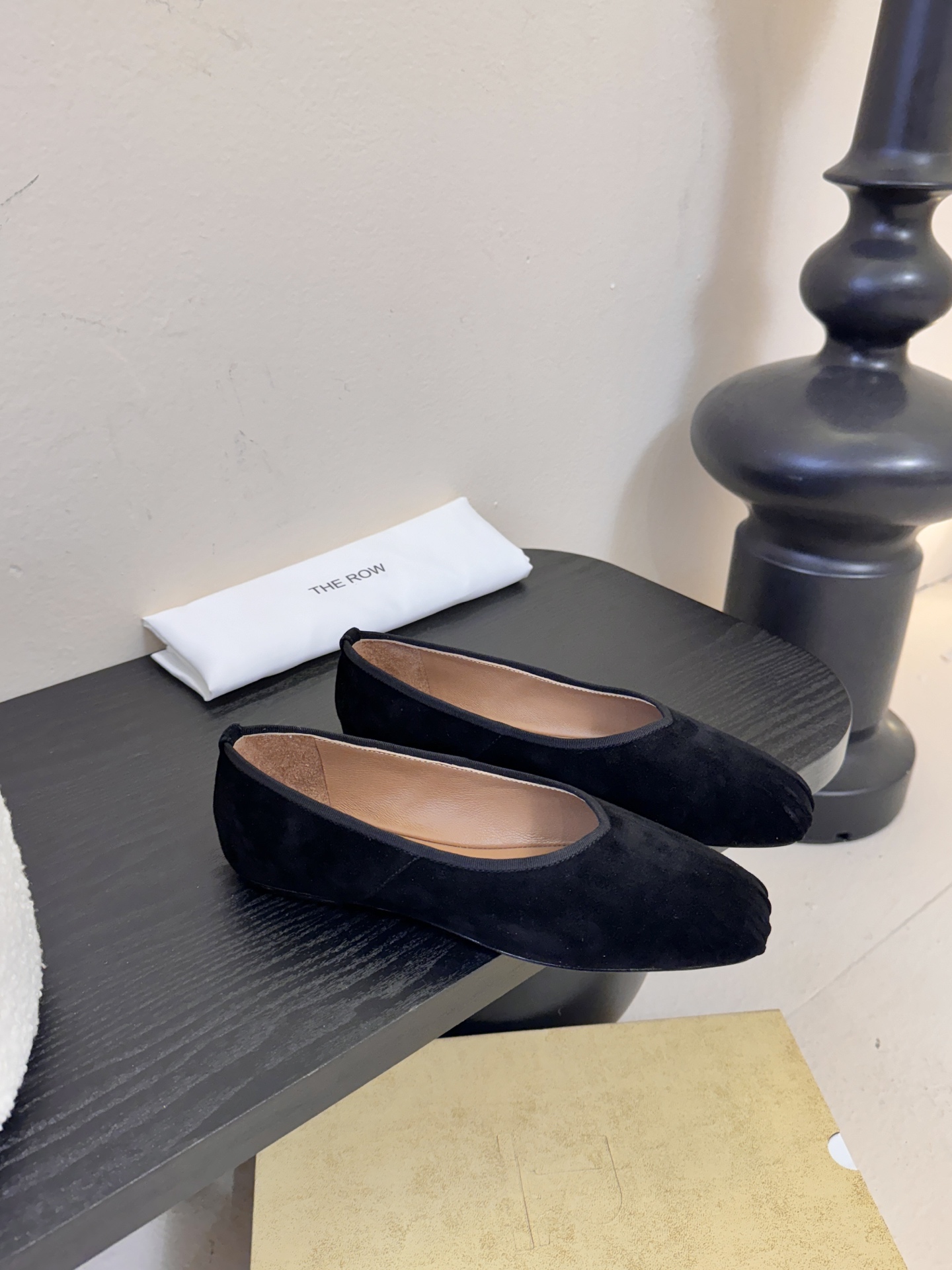 The ro*26早春新款玛丽珍平底单鞋跳舞鞋奶奶鞋！很少会看到一款跳舞鞋会做到这么精细、而且对脚的包容