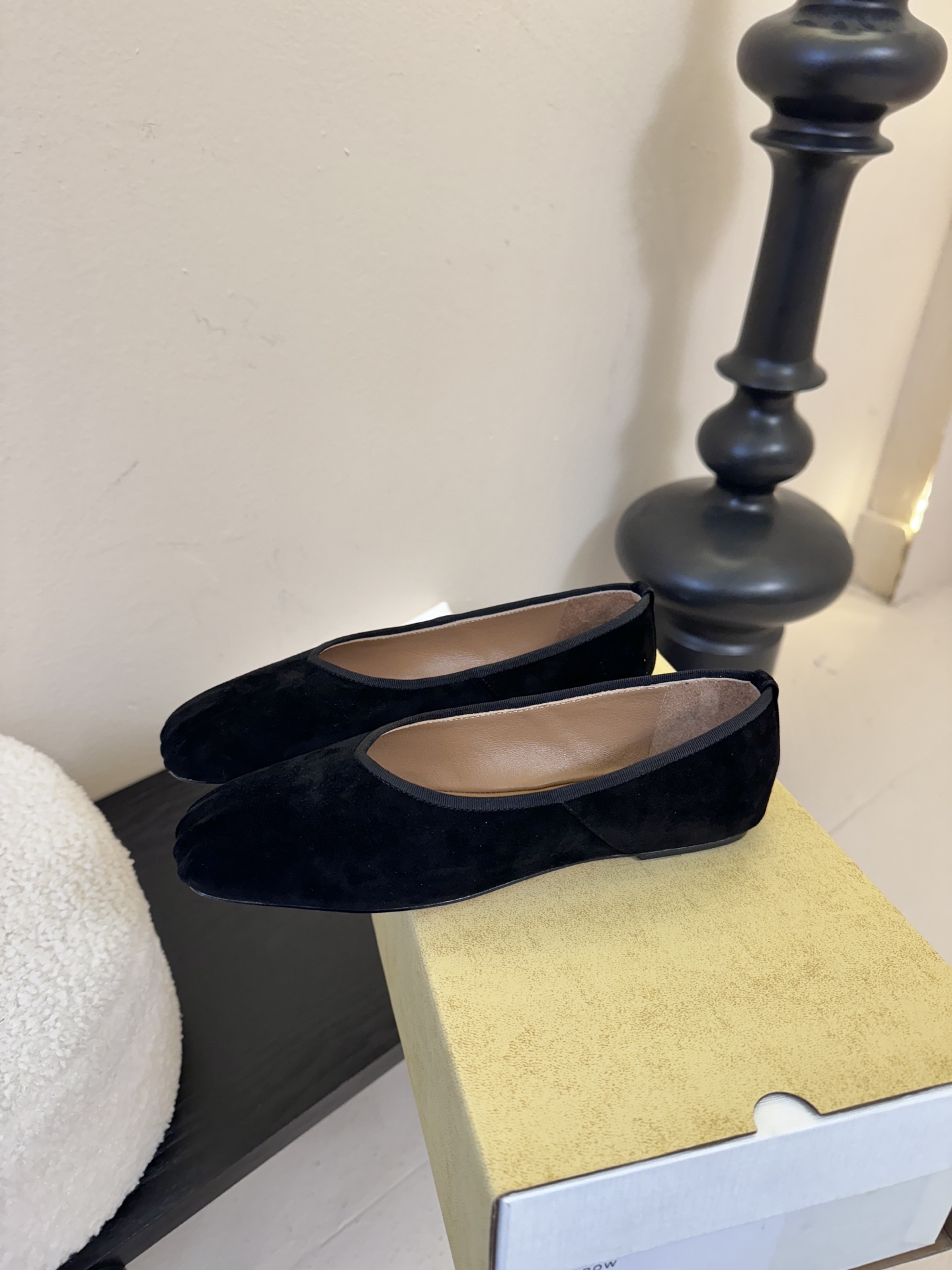 The ro*26早春新款玛丽珍平底单鞋跳舞鞋奶奶鞋！很少会看到一款跳舞鞋会做到这么精细、而且对脚的包容