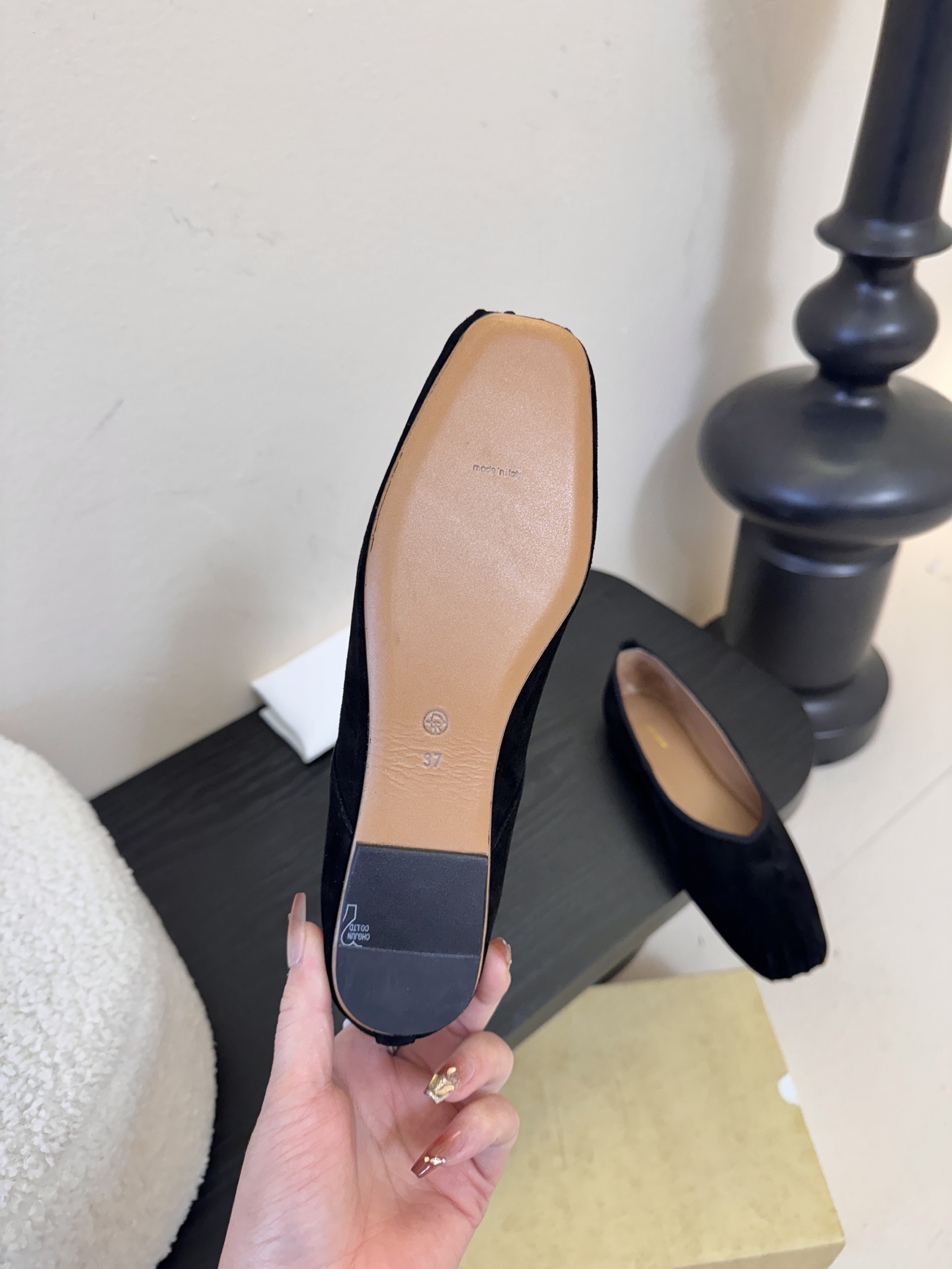 The ro*26早春新款玛丽珍平底单鞋跳舞鞋奶奶鞋！很少会看到一款跳舞鞋会做到这么精细、而且对脚的包容