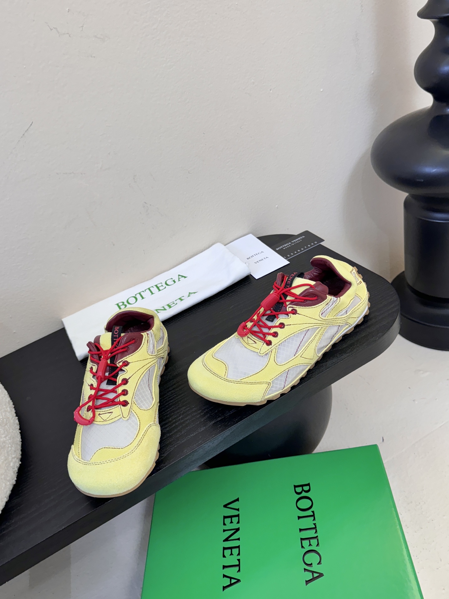 Bottega Veneta 葆蝶家BV最新款Orbit Flash系列 情侣款 复古 网面 休闲 运动