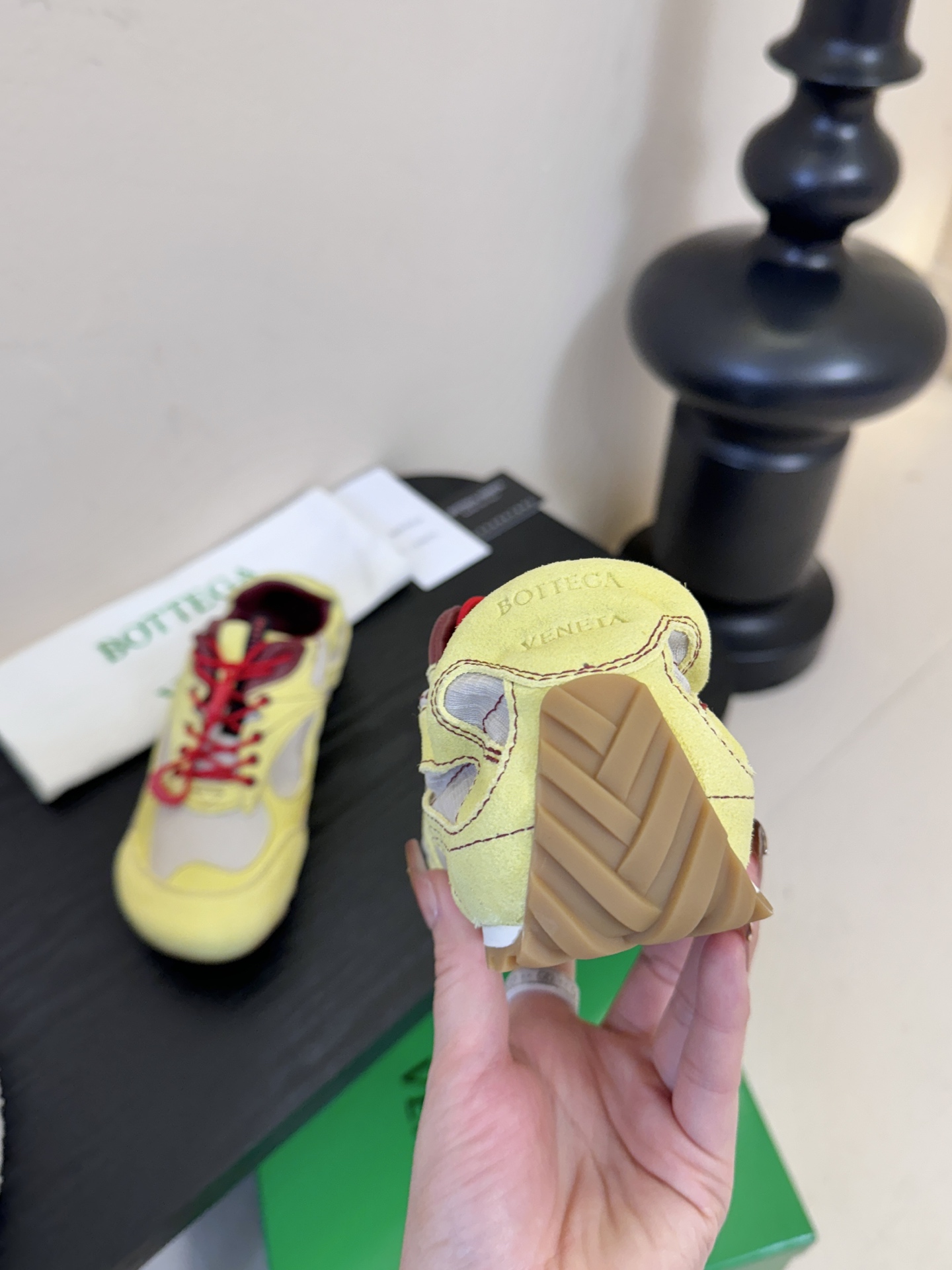 Bottega Veneta 葆蝶家BV最新款Orbit Flash系列 情侣款 复古 网面 休闲 运动