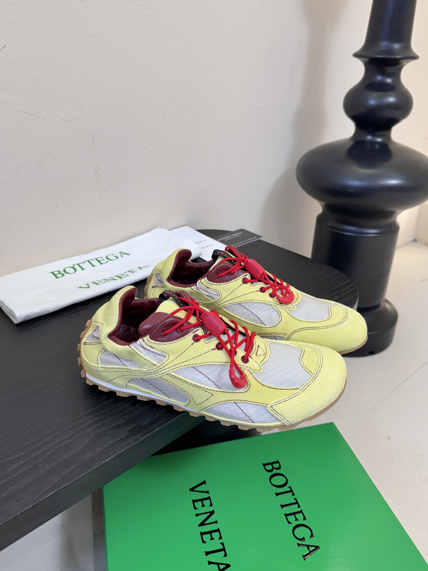 Bottega Veneta 葆蝶家BV最新款Orbit Flash系列 情侣款 复古 网面 休闲 运动