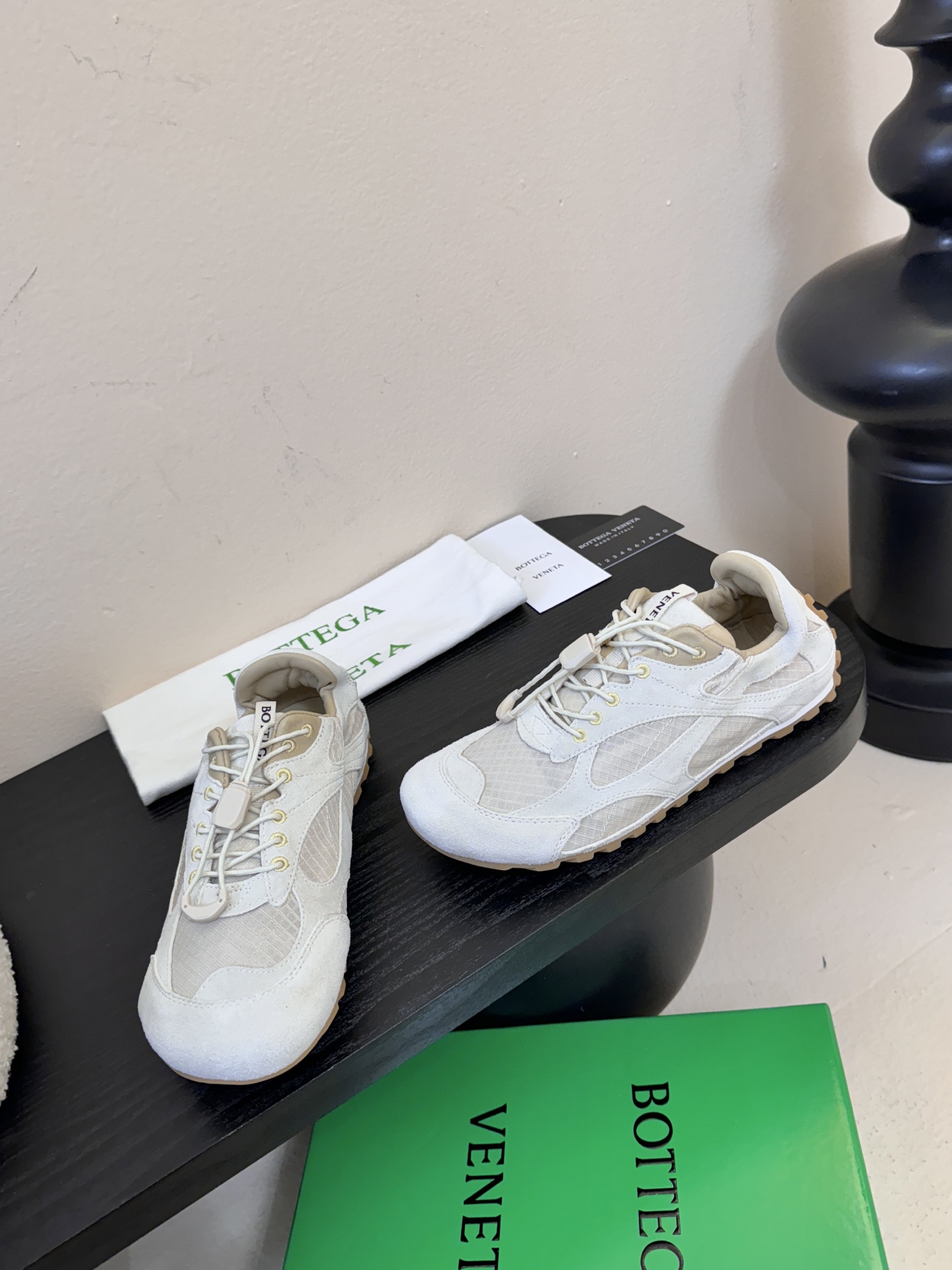 Bottega Veneta 葆蝶家BV最新款Orbit Flash系列 情侣款 复古 网面 休闲 运动