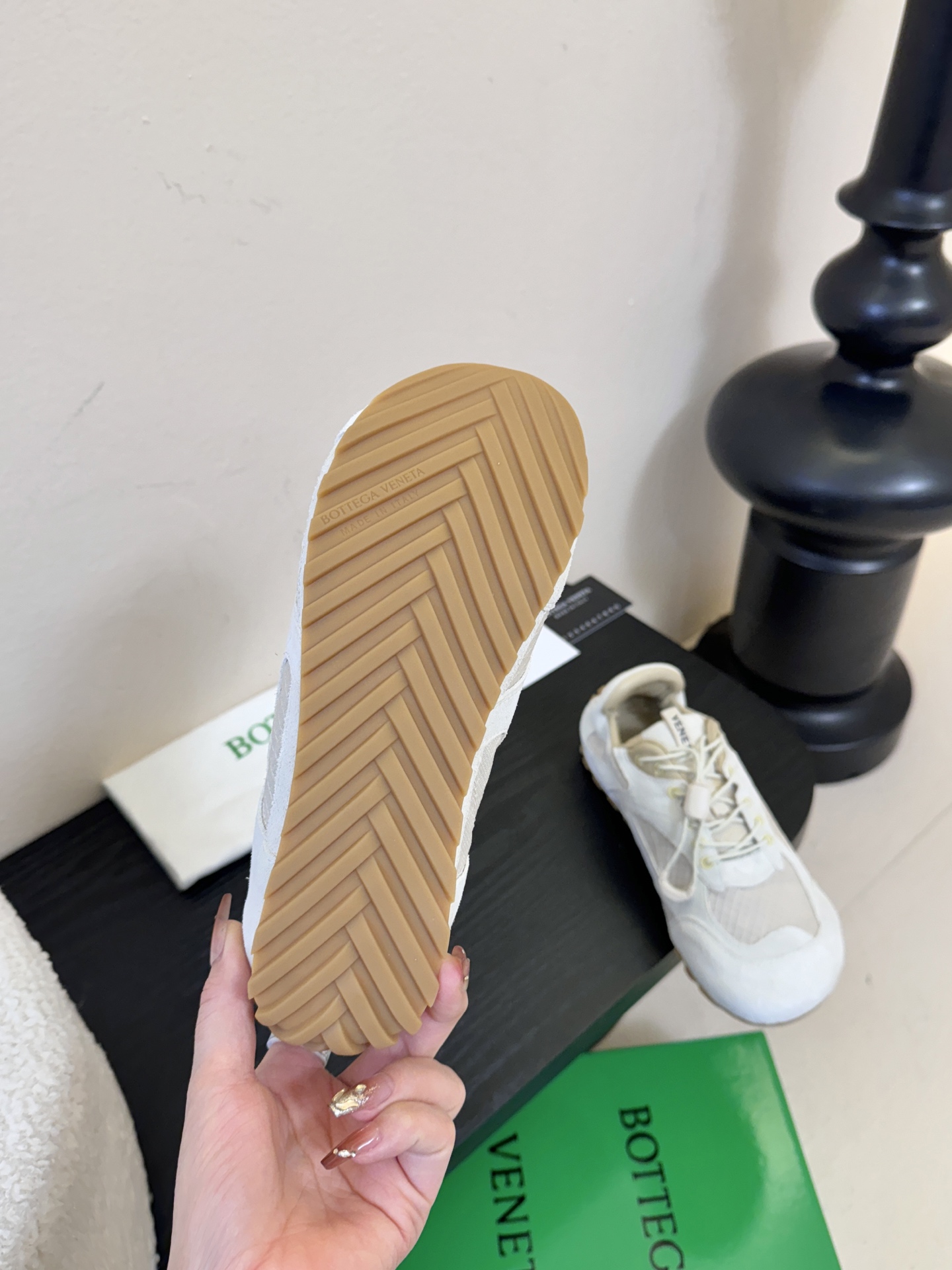 Bottega Veneta 葆蝶家BV最新款Orbit Flash系列 情侣款 复古 网面 休闲 运动