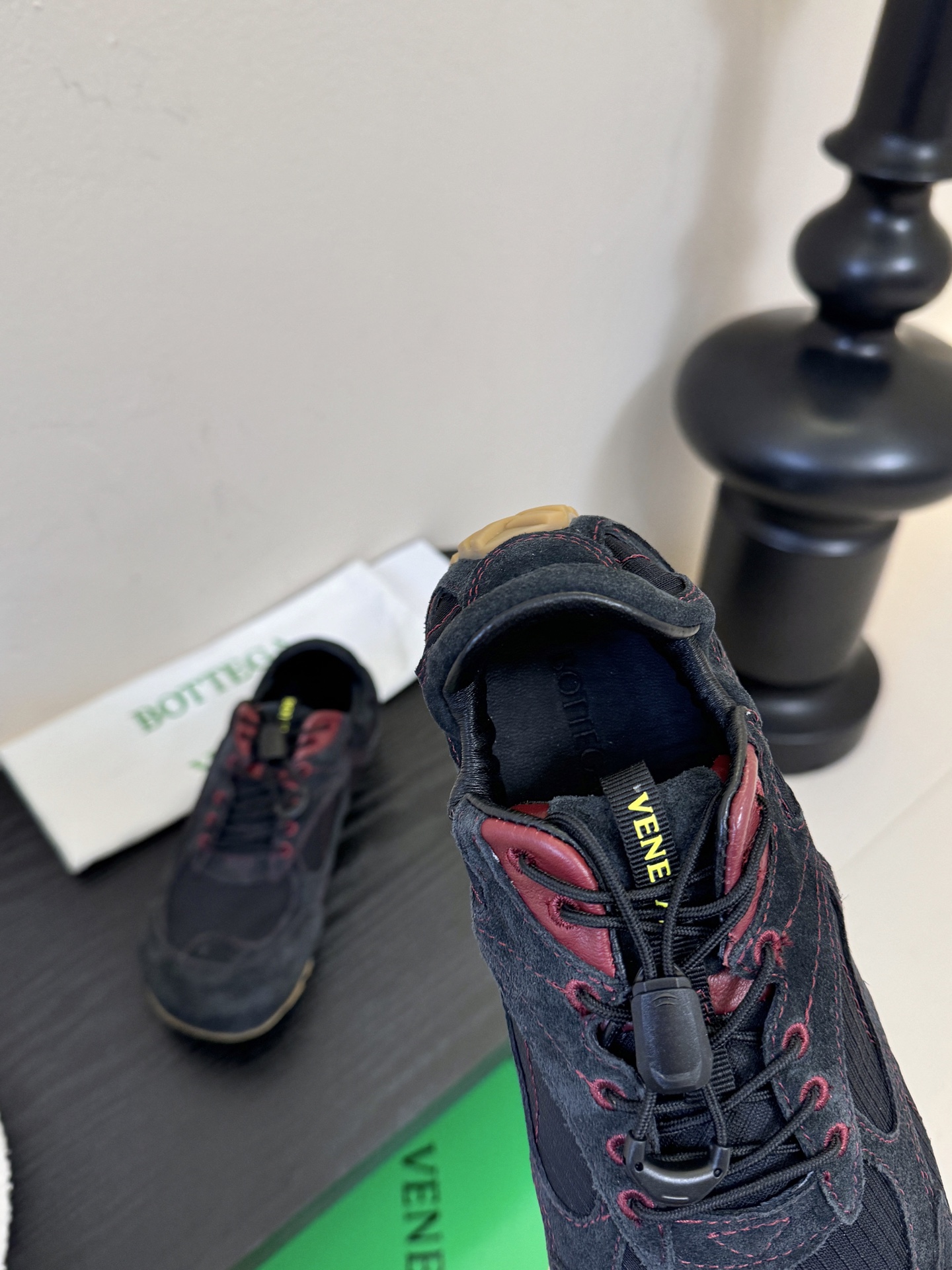 Bottega Veneta 葆蝶家BV最新款Orbit Flash系列 情侣款 复古 网面 休闲 运动