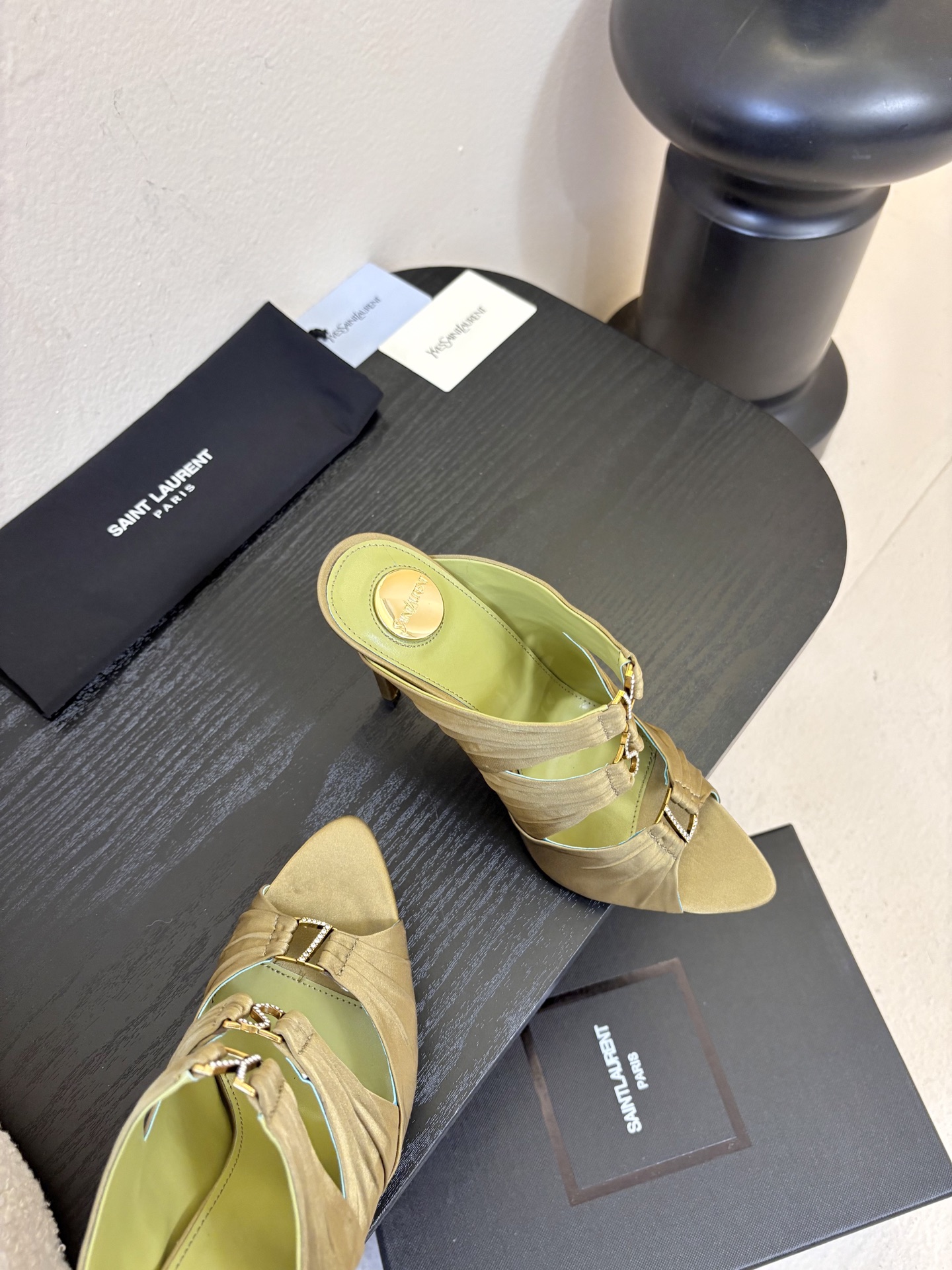 圣罗兰Saint Lauren* ss新YSL Logo高跟鞋拖Ysl走秀款高跟鞋 各种小裙子搭配起来 