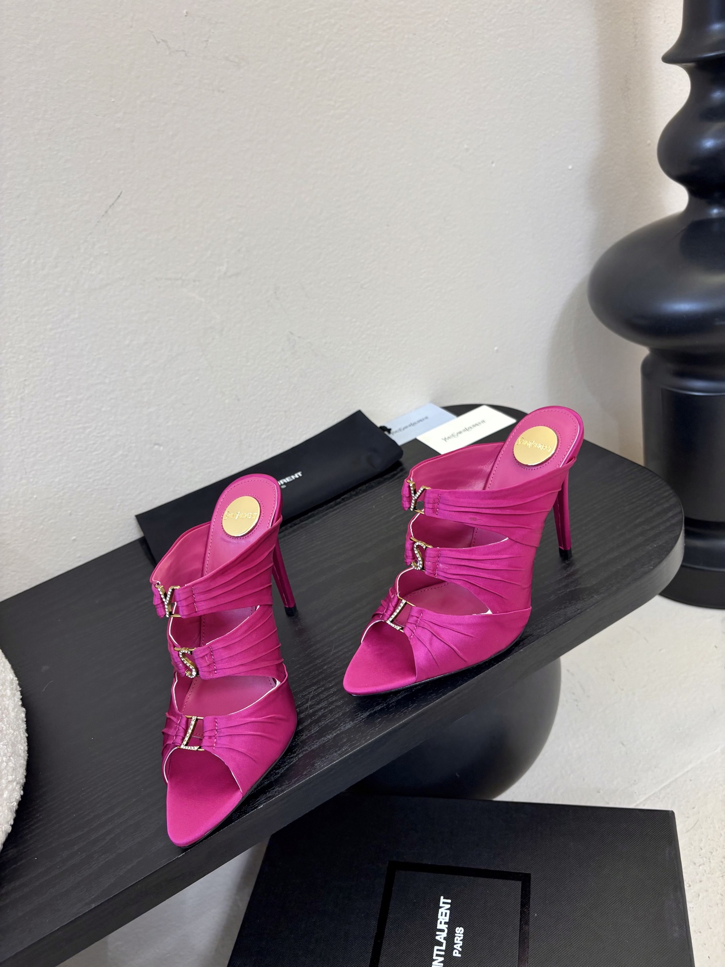 圣罗兰Saint Lauren* ss新YSL Logo高跟鞋拖Ysl走秀款高跟鞋 各种小裙子搭配起来 