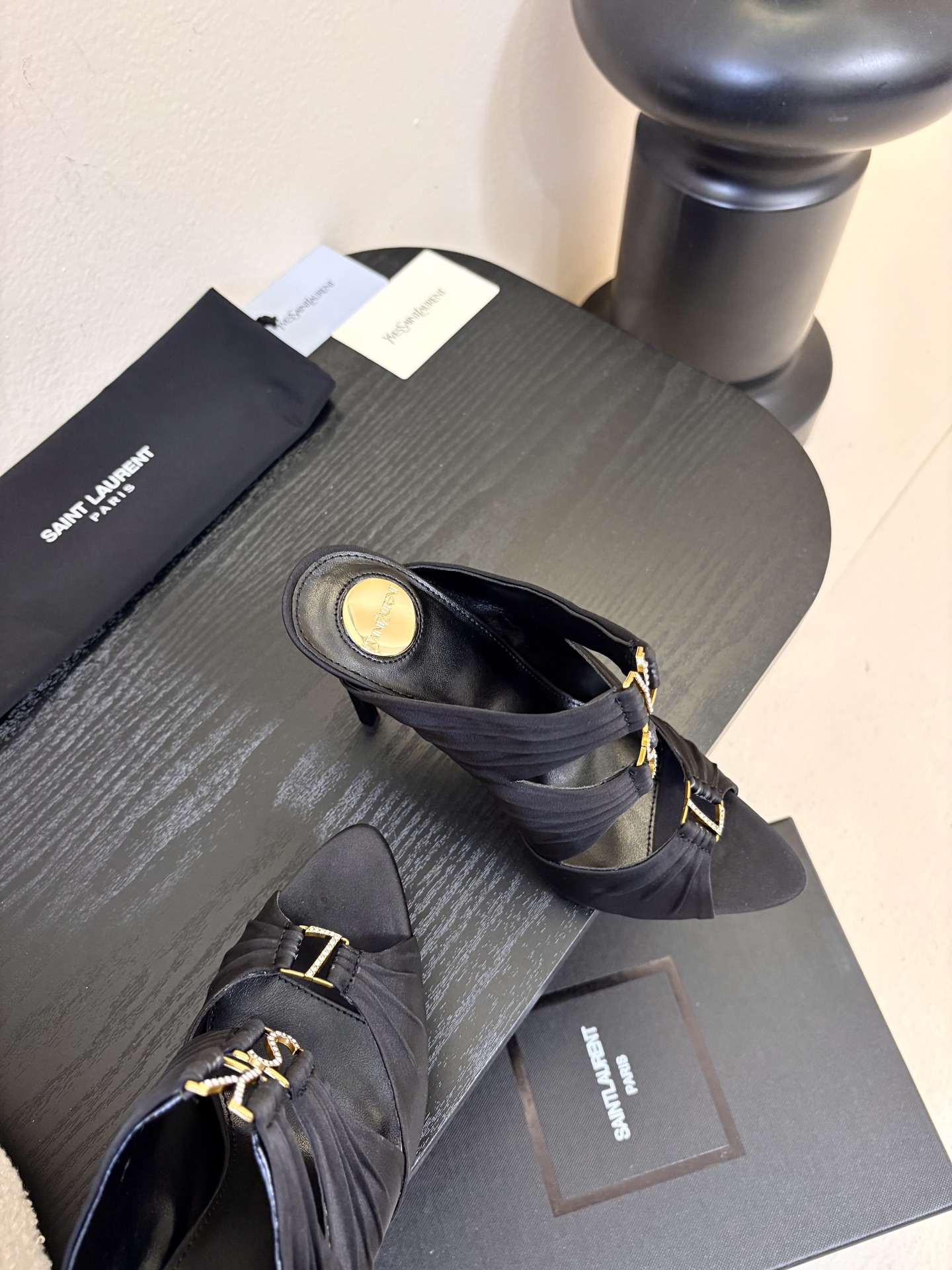 圣罗兰Saint Lauren* ss新YSL Logo高跟鞋拖Ysl走秀款高跟鞋 各种小裙子搭配起来 