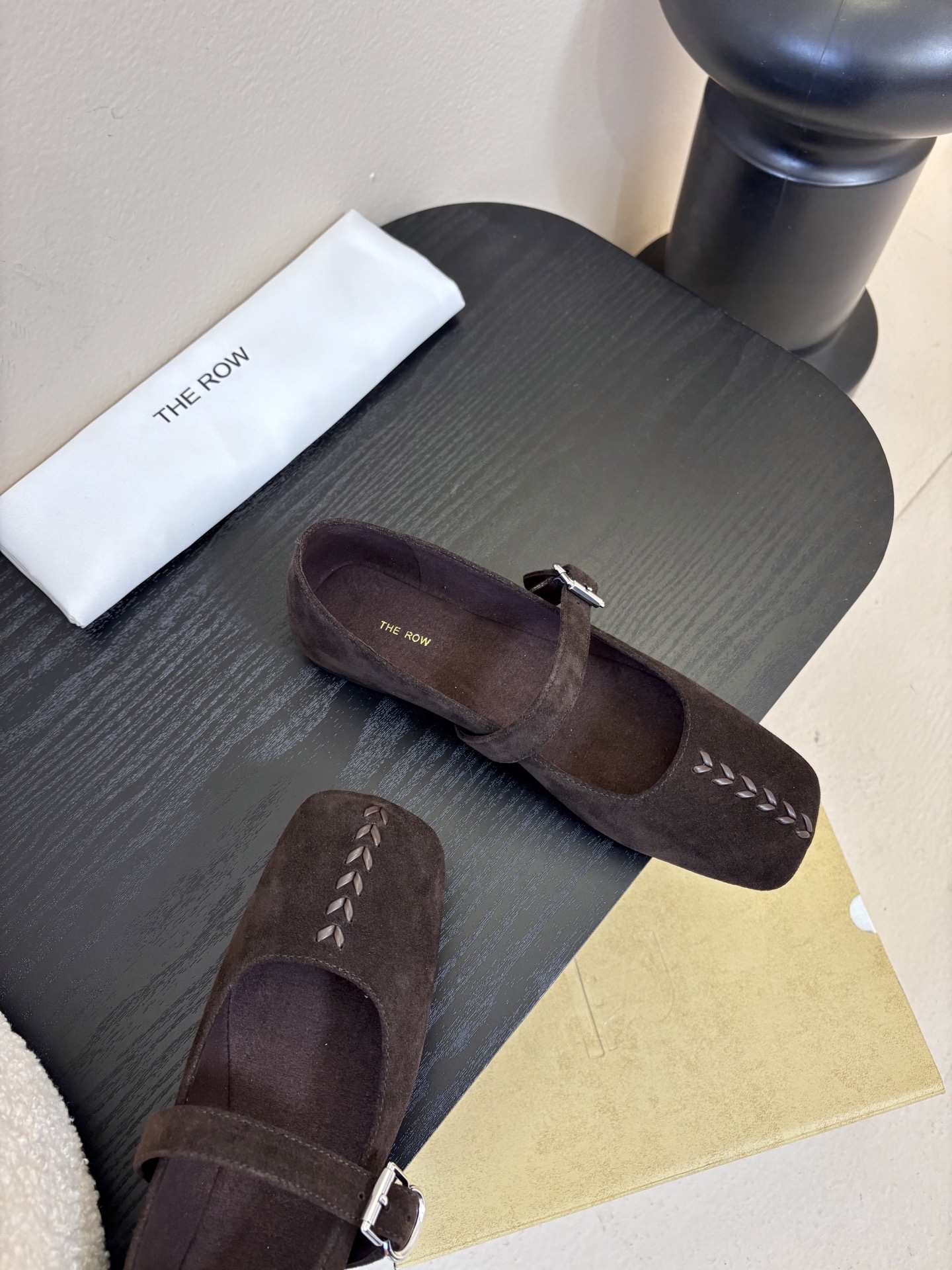 The ro*26早春新款玛丽珍平底单鞋跳舞鞋奶奶鞋！很少会看到一款跳舞鞋会做到这么精细、而且对脚的包容