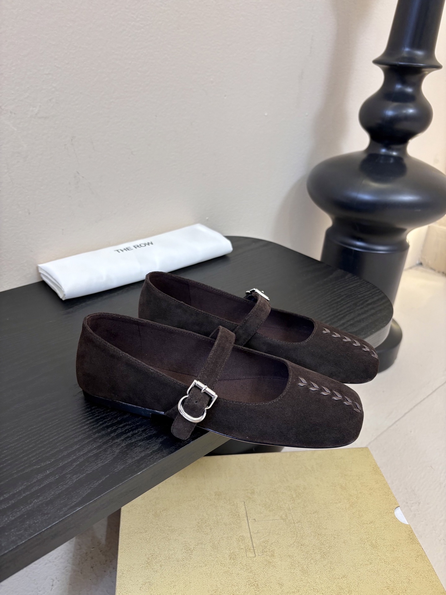 The ro*26早春新款玛丽珍平底单鞋跳舞鞋奶奶鞋！很少会看到一款跳舞鞋会做到这么精细、而且对脚的包容