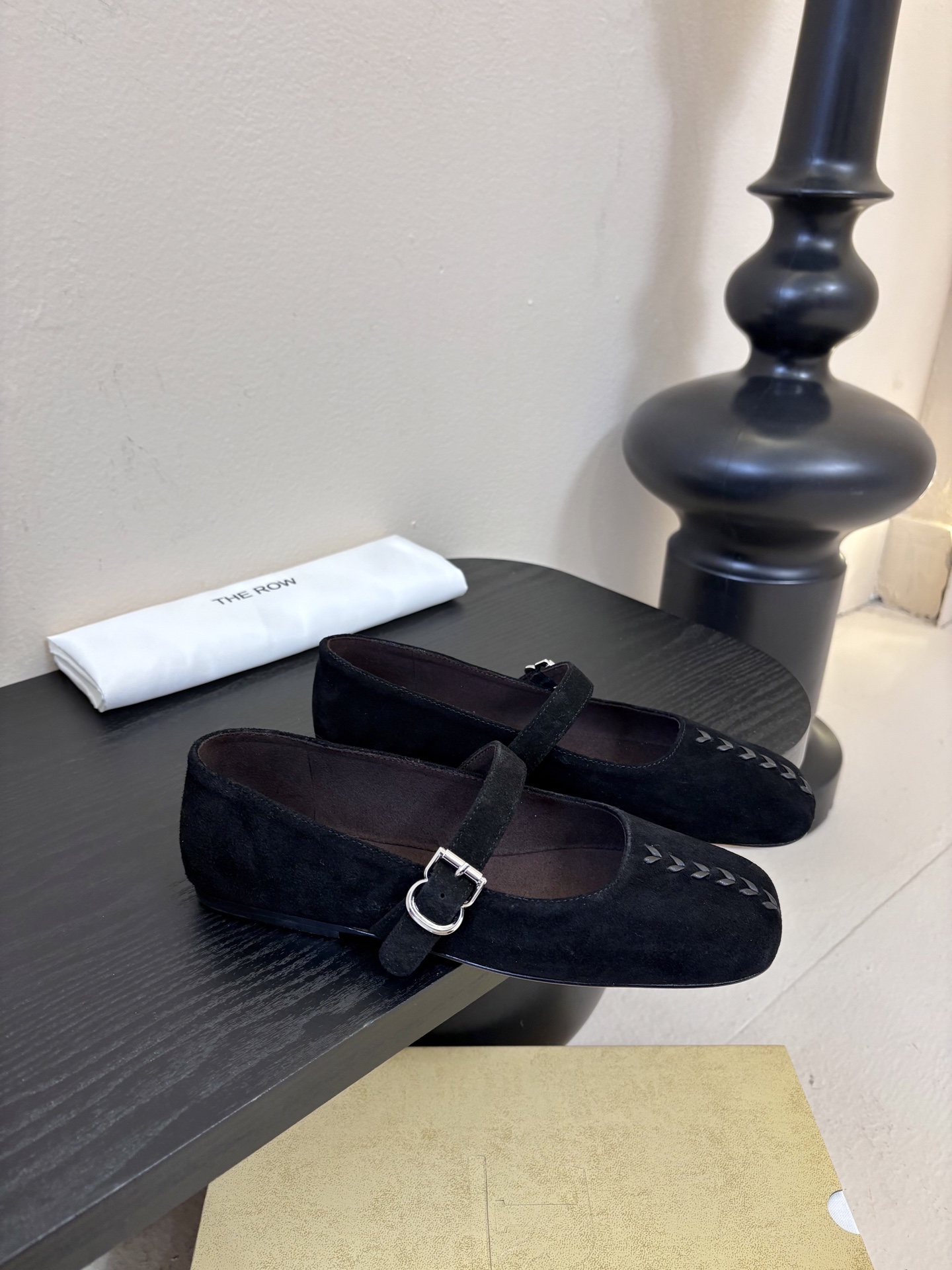 The ro*26早春新款玛丽珍平底单鞋跳舞鞋奶奶鞋！很少会看到一款跳舞鞋会做到这么精细、而且对脚的包容