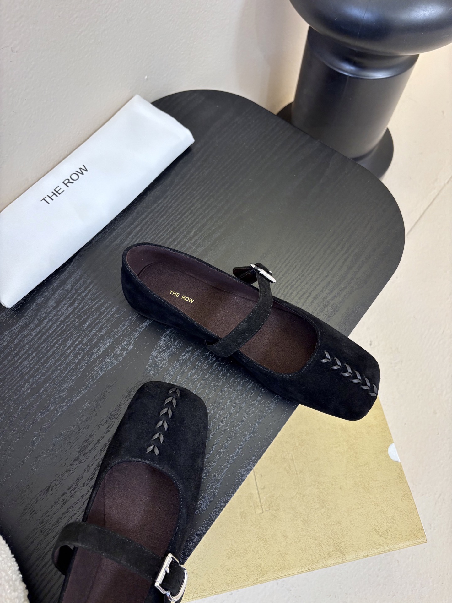 The ro*26早春新款玛丽珍平底单鞋跳舞鞋奶奶鞋！很少会看到一款跳舞鞋会做到这么精细、而且对脚的包容