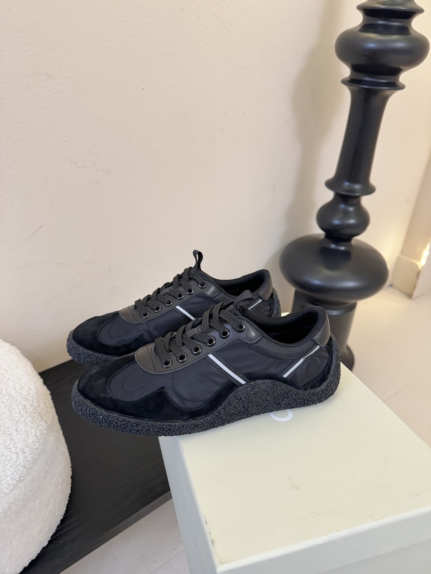 unfolio 新款德训鞋，文艺复古女孩的本命鞋，复古纷呈，慵懒时髦，一起穿漂亮的鞋子吧，弄潮儿就是你自