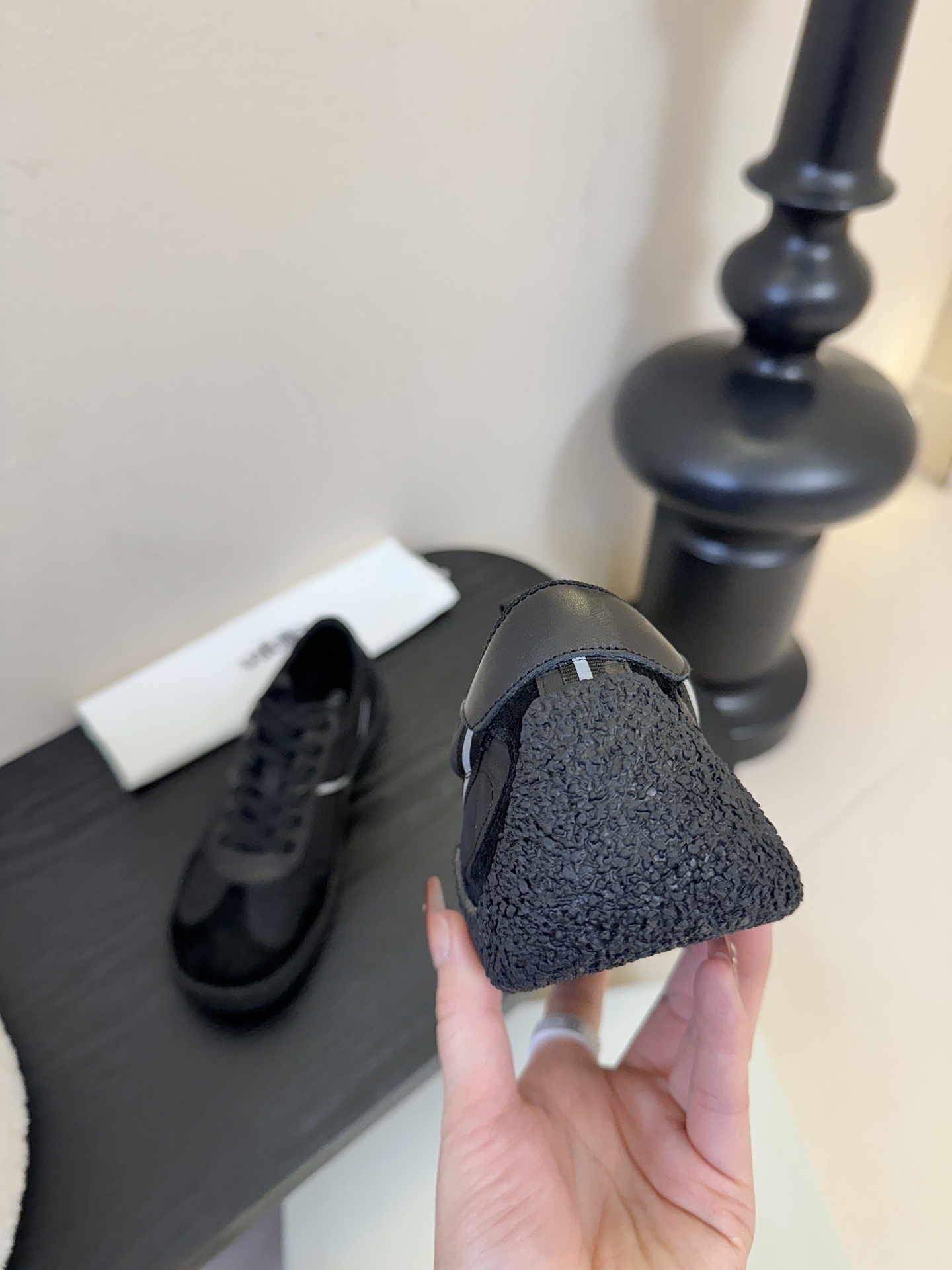 unfolio 新款德训鞋，文艺复古女孩的本命鞋，复古纷呈，慵懒时髦，一起穿漂亮的鞋子吧，弄潮儿就是你自