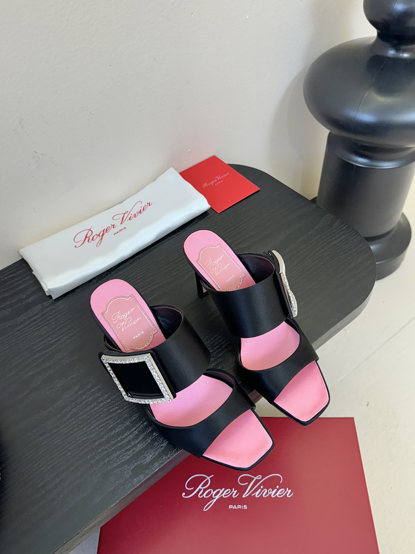 Roger Vivi* 26早春新品凉鞋Virgule钻扣高跟鞋后袢带凉拖 RV必入款 她上脚也太美了吧