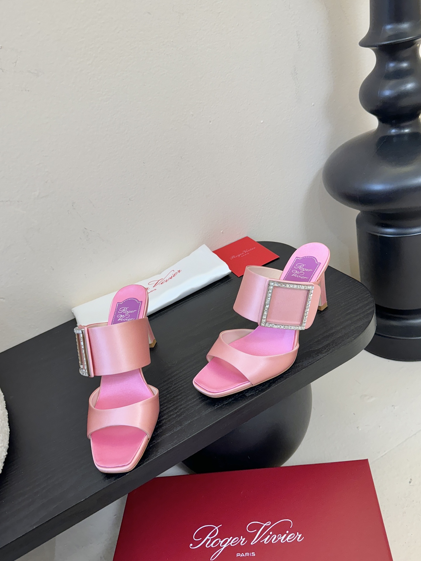 Roger Vivi* 26早春新品凉鞋Virgule钻扣高跟鞋后袢带凉拖 RV必入款 她上脚也太美了吧