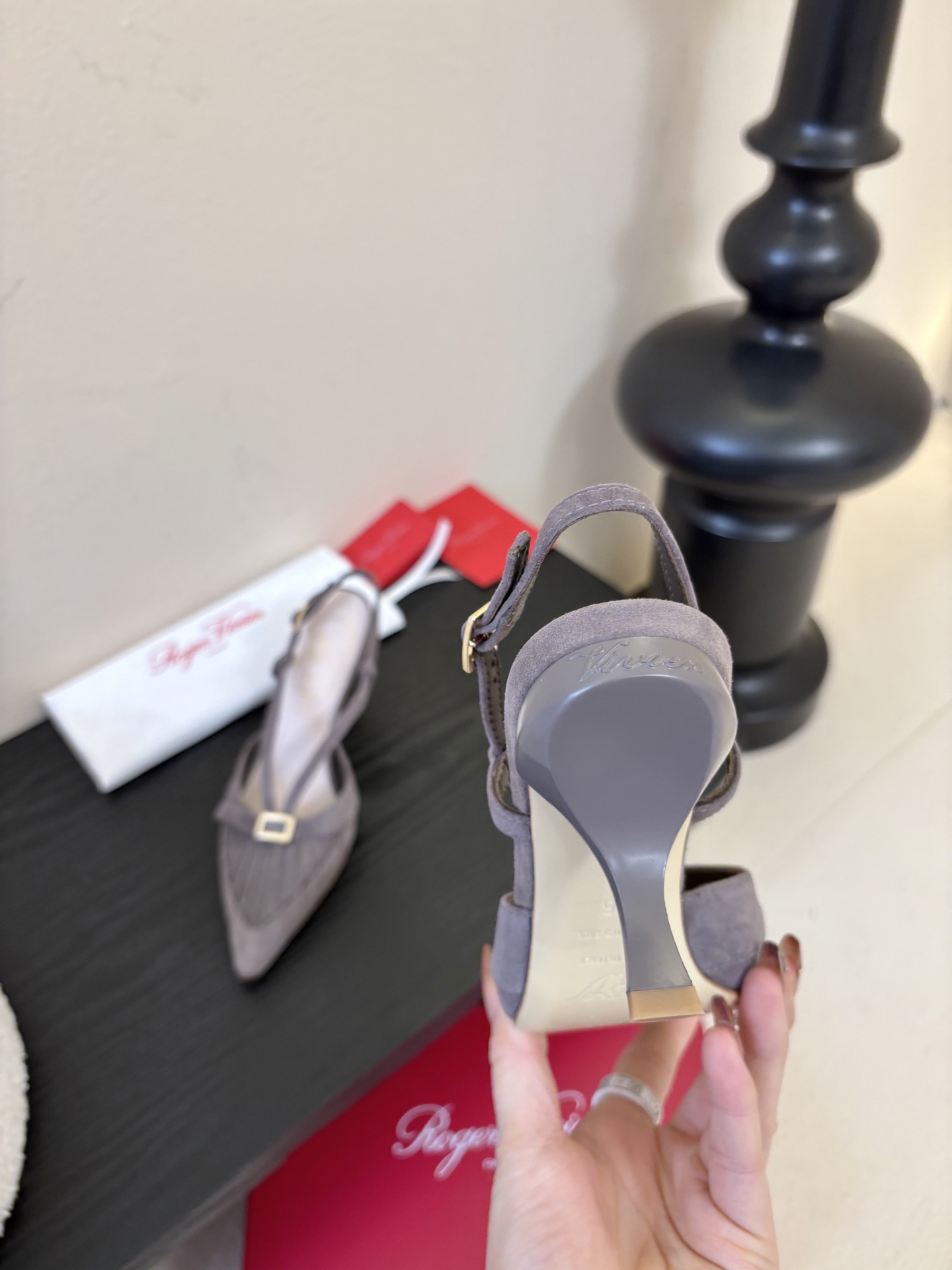 Roger Vivi* 26早春新品凉鞋Virgule钻扣高跟鞋后袢带凉拖 RV必入款 她上脚也太美了吧