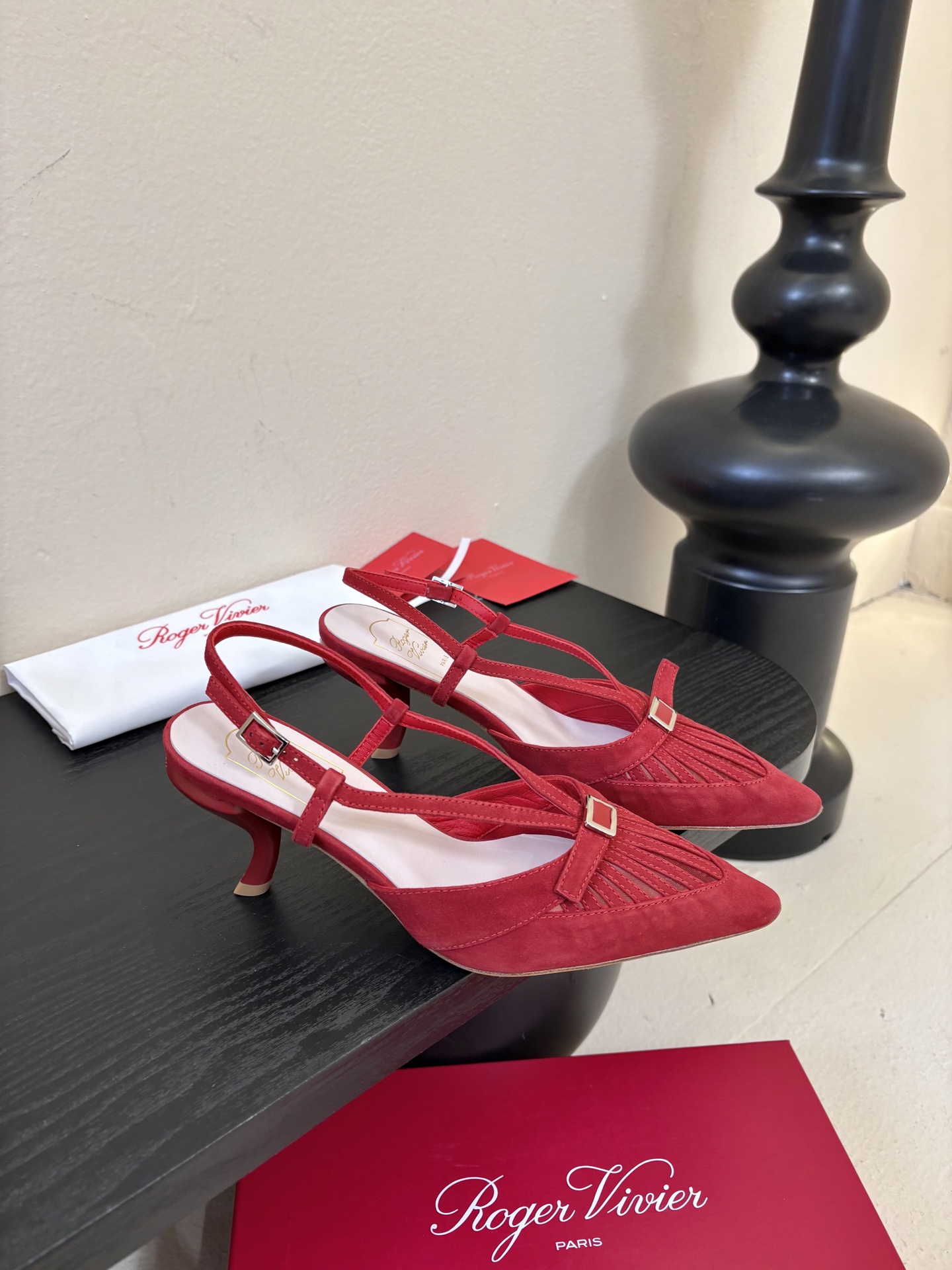 Roger Vivi* 26早春新品凉鞋Virgule钻扣高跟鞋后袢带凉拖 RV必入款 她上脚也太美了吧