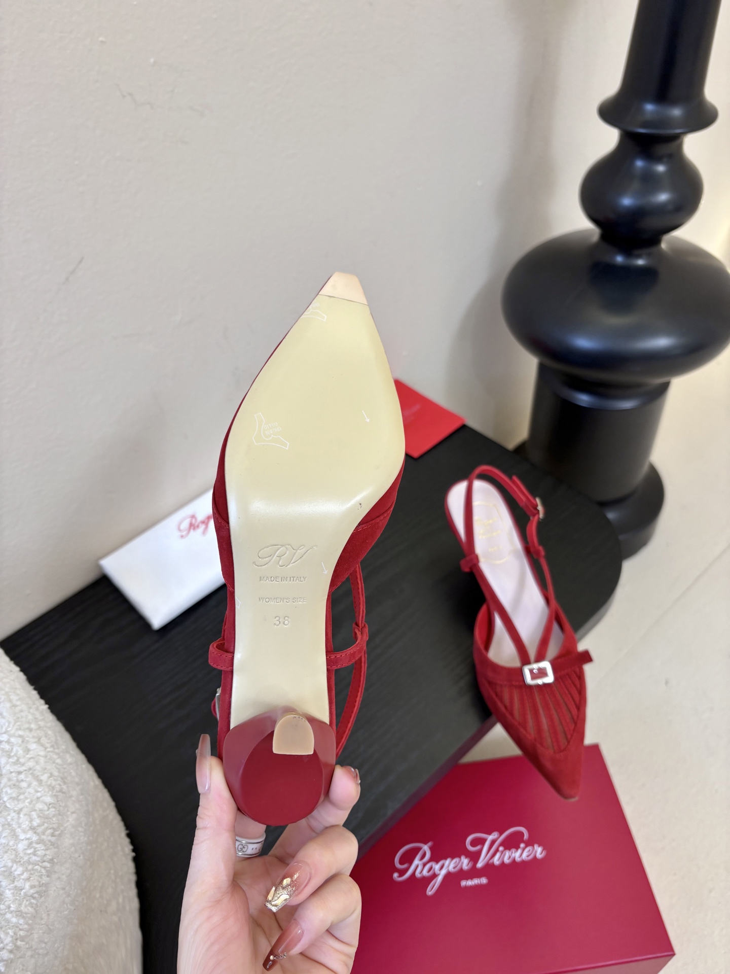 Roger Vivi* 26早春新品凉鞋Virgule钻扣高跟鞋后袢带凉拖 RV必入款 她上脚也太美了吧