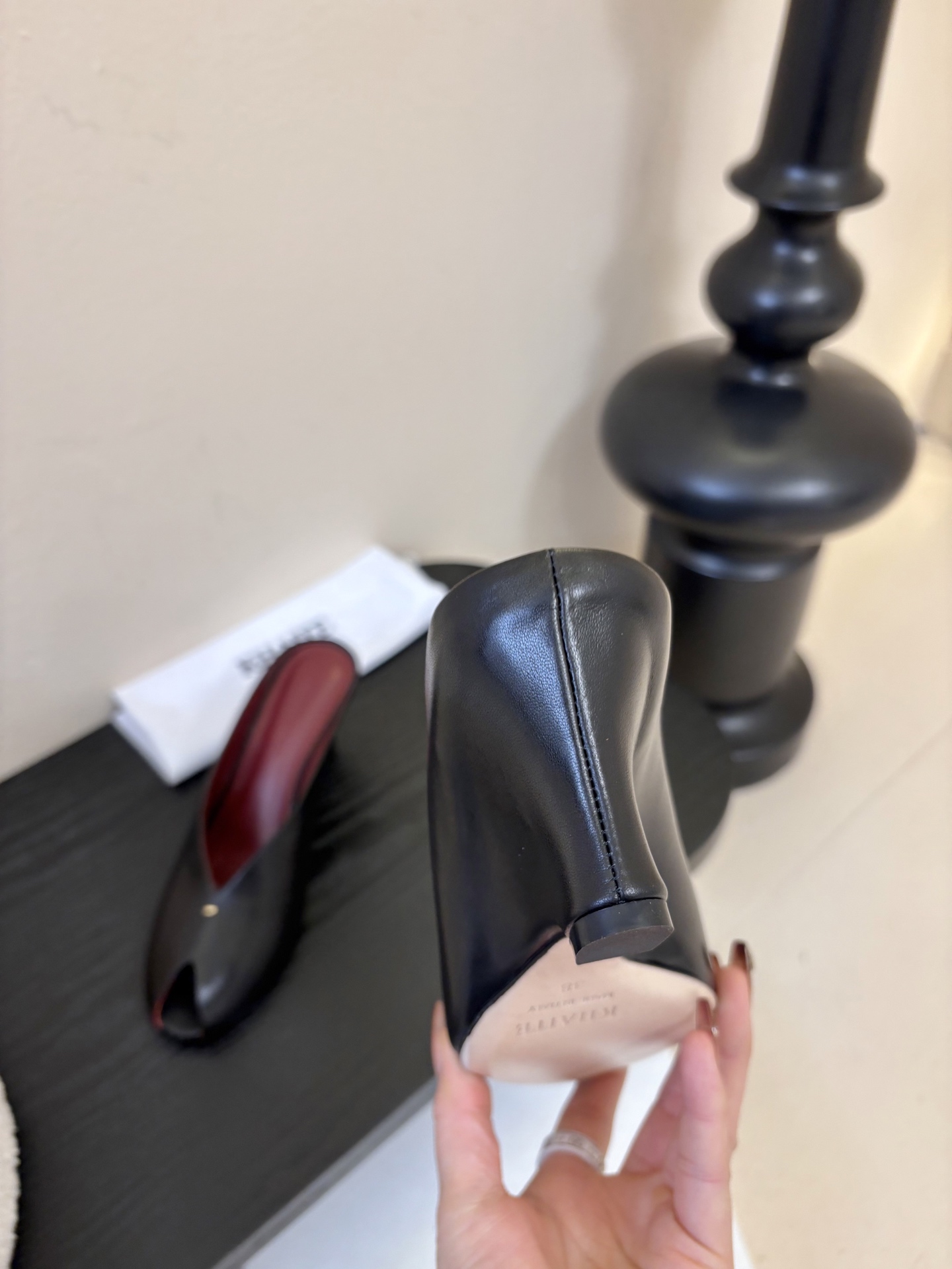 Khatie 2026春夏新款复古鱼嘴异形跟穆勒鞋包头高跟半拖鞋坡跟凉拖鞋异形跟穆勒鞋｜极简主义的先锋表