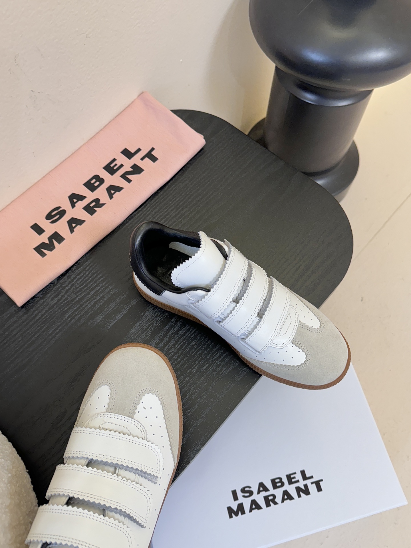 ISABEL MARANT 新款——————————————INS网红博主热推！一双简单又不失高级的小白