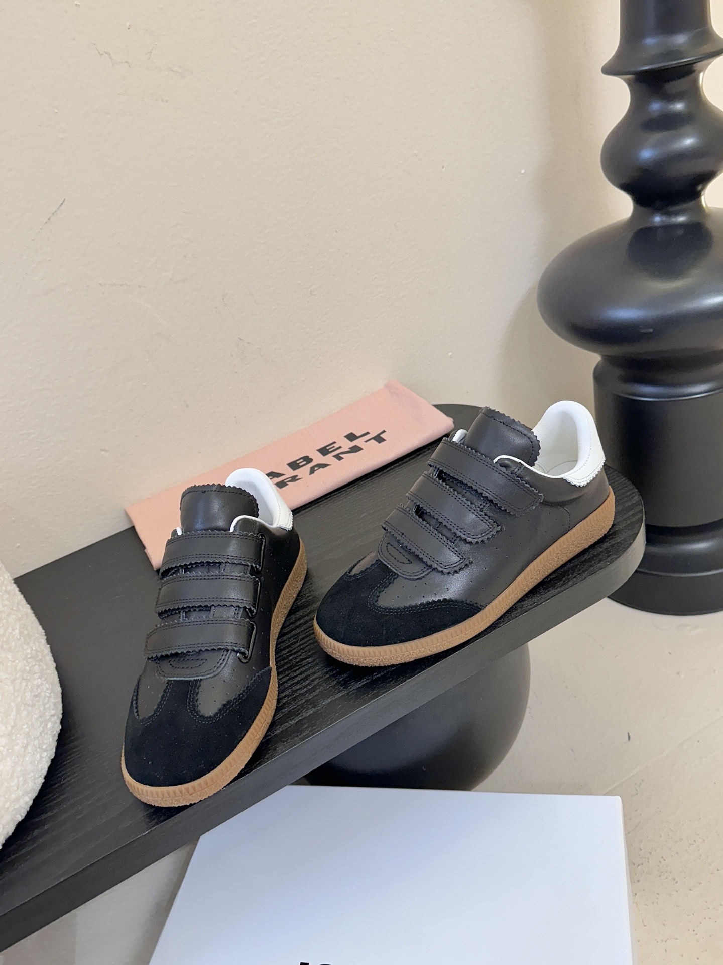 ISABEL MARANT 新款——————————————INS网红博主热推！一双简单又不失高级的小白