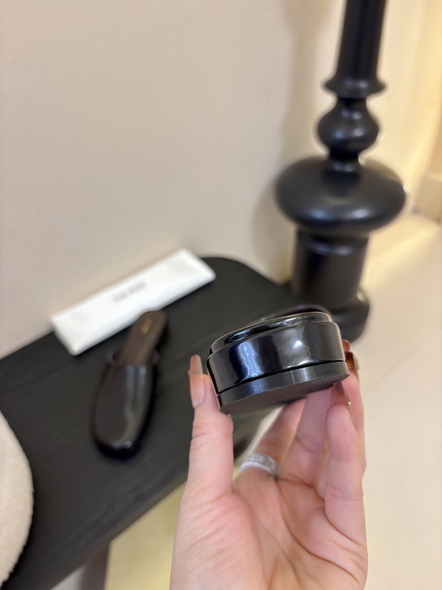 The Row 26春夏新款玛丽珍包头圆头半拖凉鞋单鞋！据说这是本年度最美丽的玛丽珍奶，法式优雅气质在线