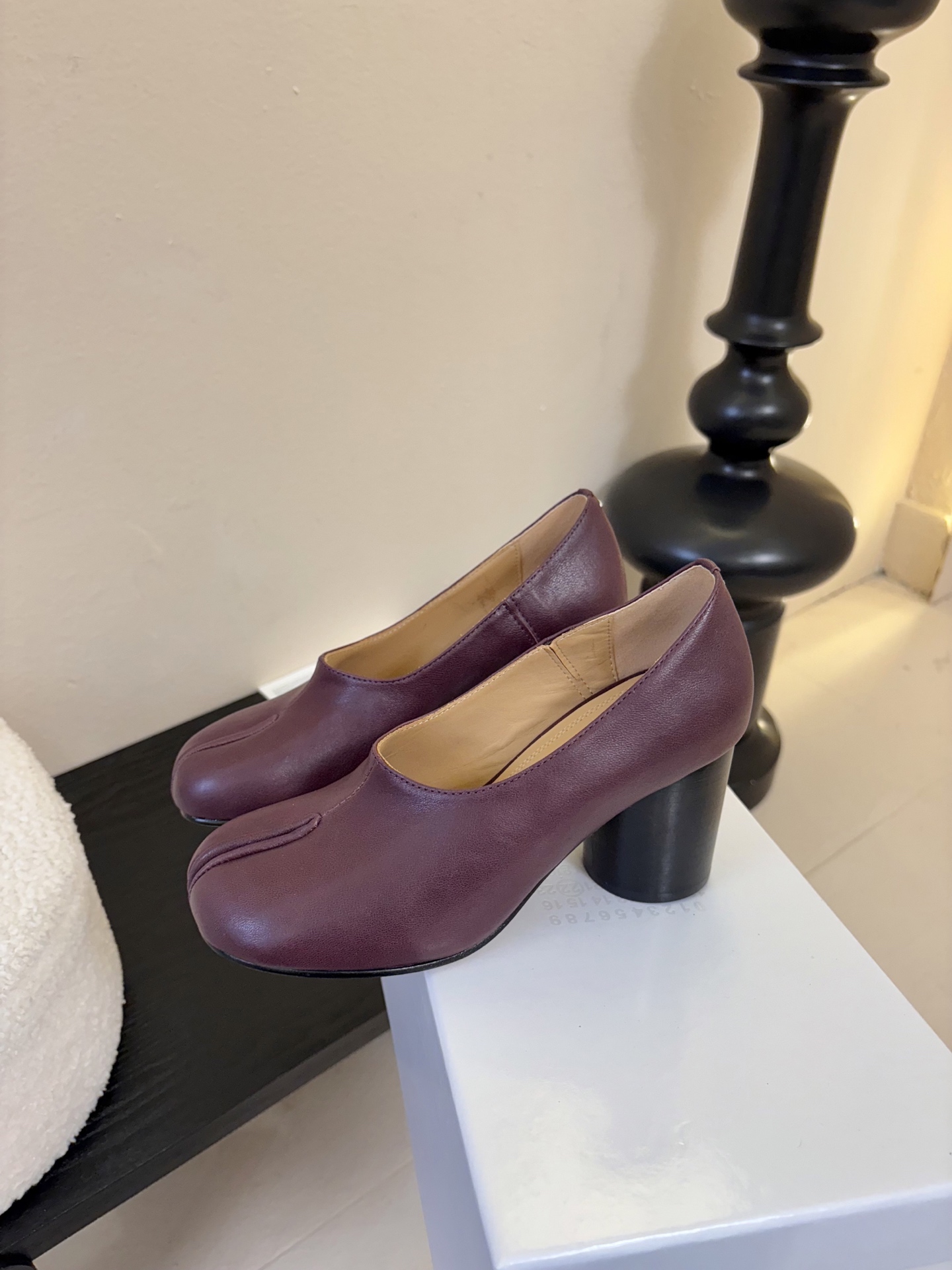 Maison Marginal* MM6苹果头芭蕾舞凉鞋马吉拉设计师太有才了 作为设计元素打造鞋品💯 单