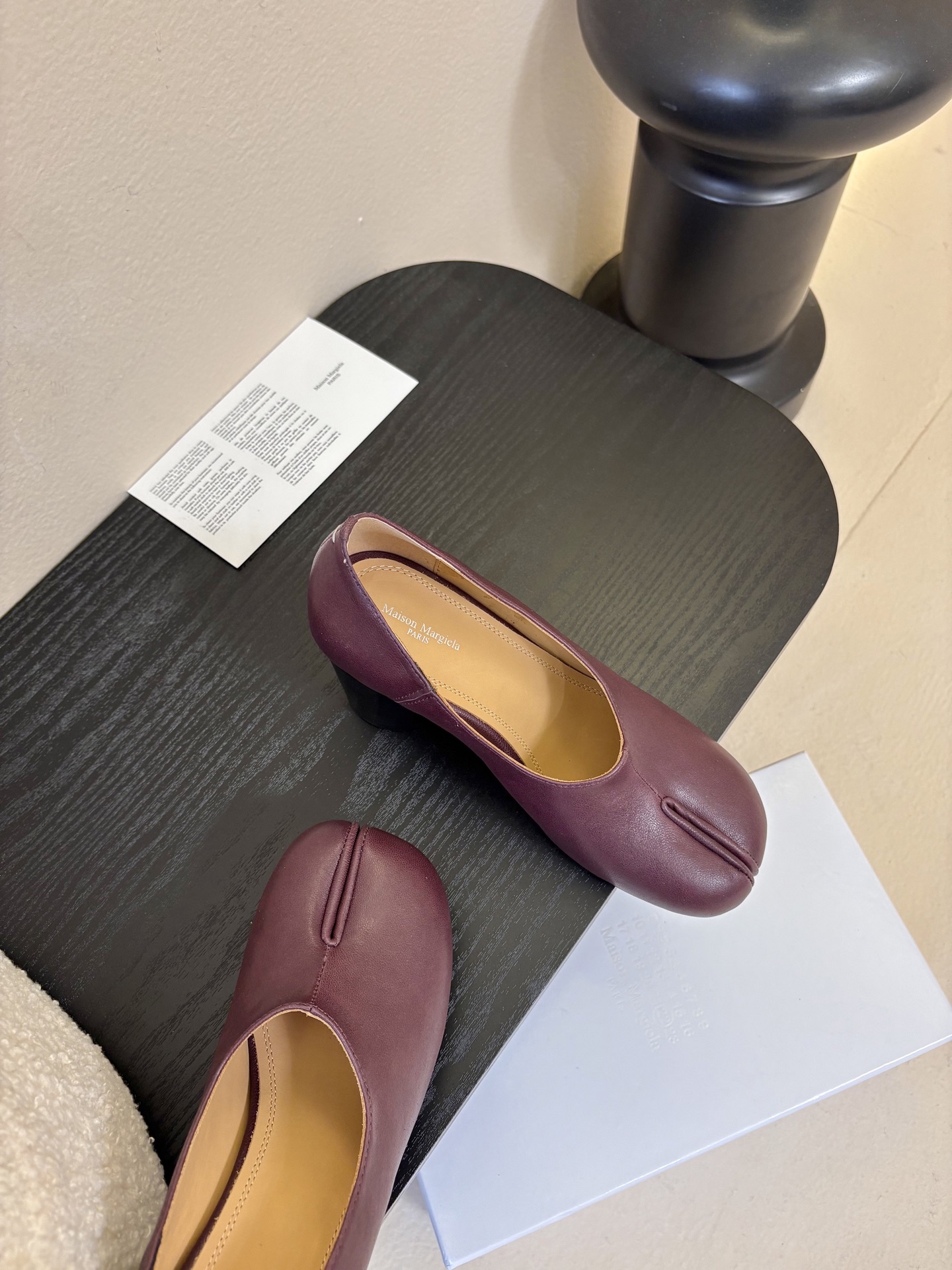 Maison Marginal* MM6苹果头芭蕾舞凉鞋马吉拉设计师太有才了 作为设计元素打造鞋品💯 单