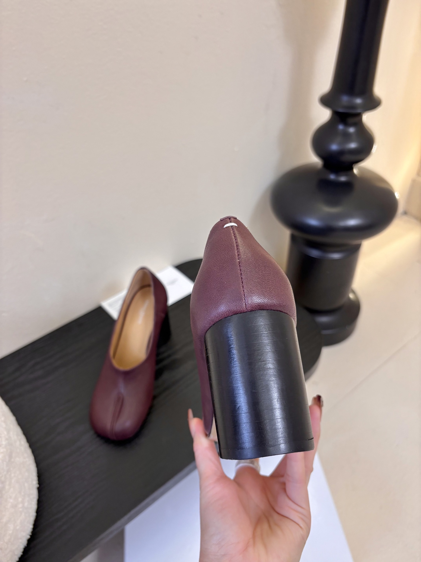 Maison Marginal* MM6苹果头芭蕾舞凉鞋马吉拉设计师太有才了 作为设计元素打造鞋品💯 单