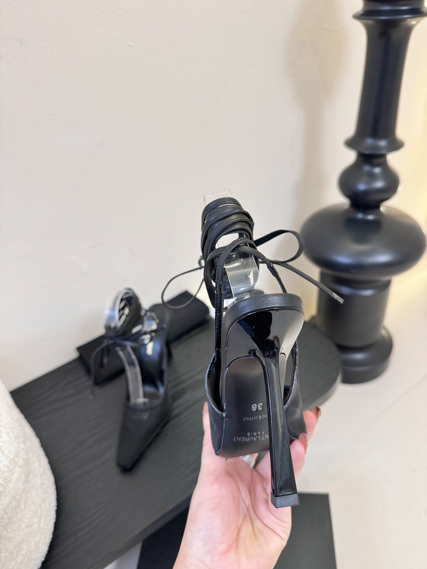 圣罗兰Saint Lauren* ss新YSL Logo小方头凉鞋Ysl走秀款高跟鞋 各种小裙子搭配起来