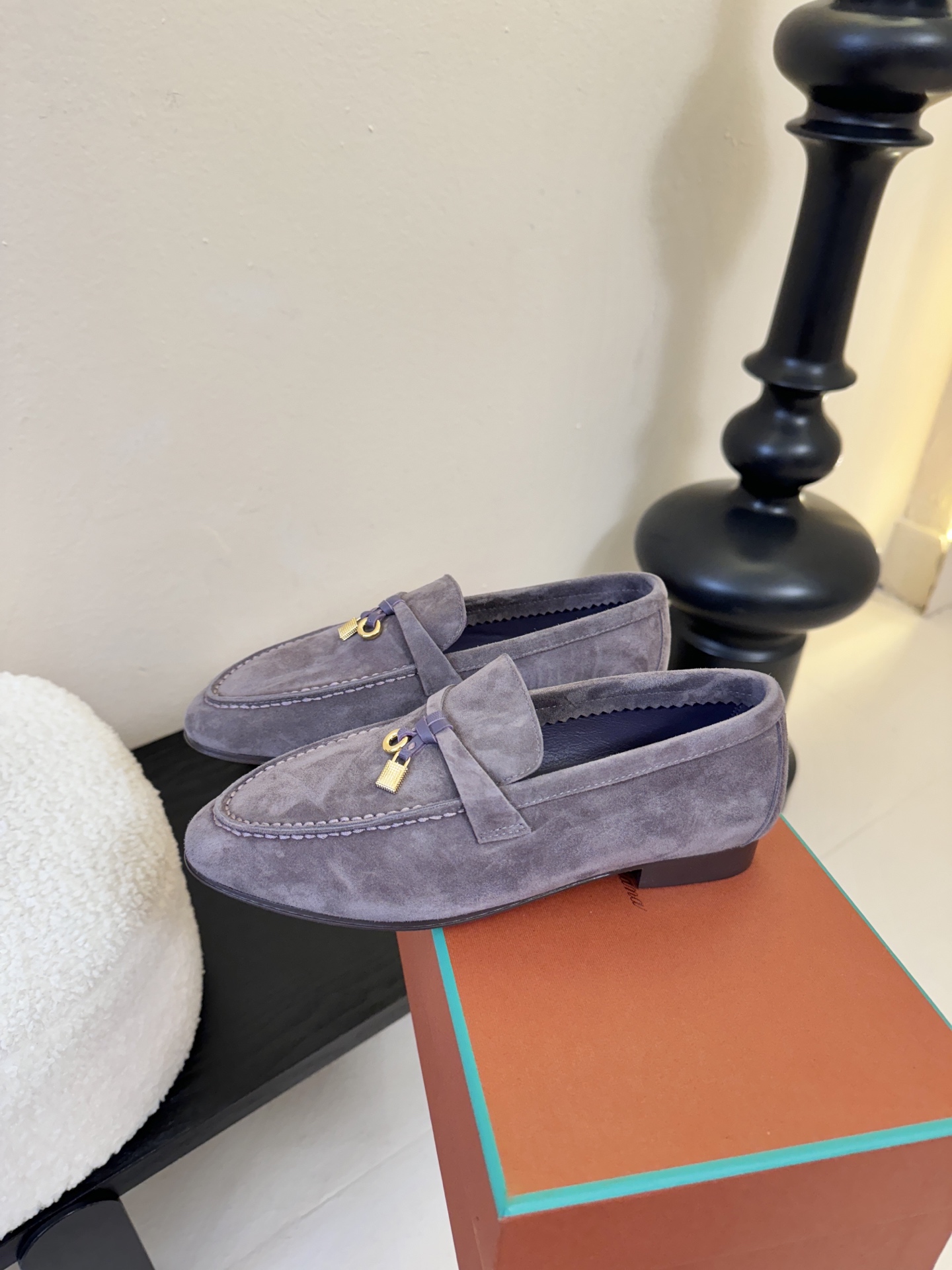 Loropiana经典情侣款高丝光牛皮乐福皮鞋🔥🔥🔥🔥🔥LP一直是以好穿舒适为主的设计风格 这几年老钱风