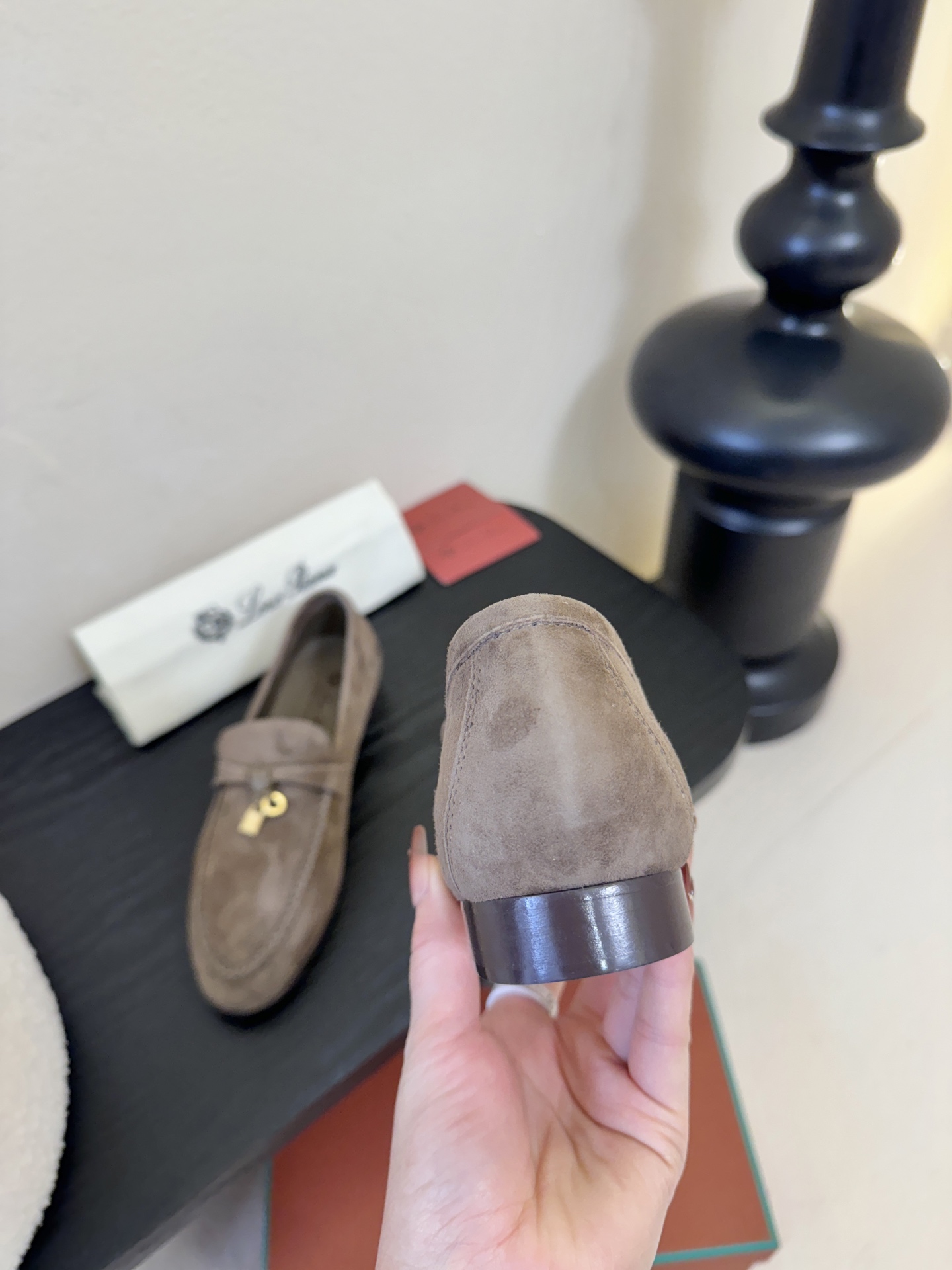 Loropiana经典情侣款高丝光牛皮乐福皮鞋🔥🔥🔥🔥🔥LP一直是以好穿舒适为主的设计风格 这几年老钱风