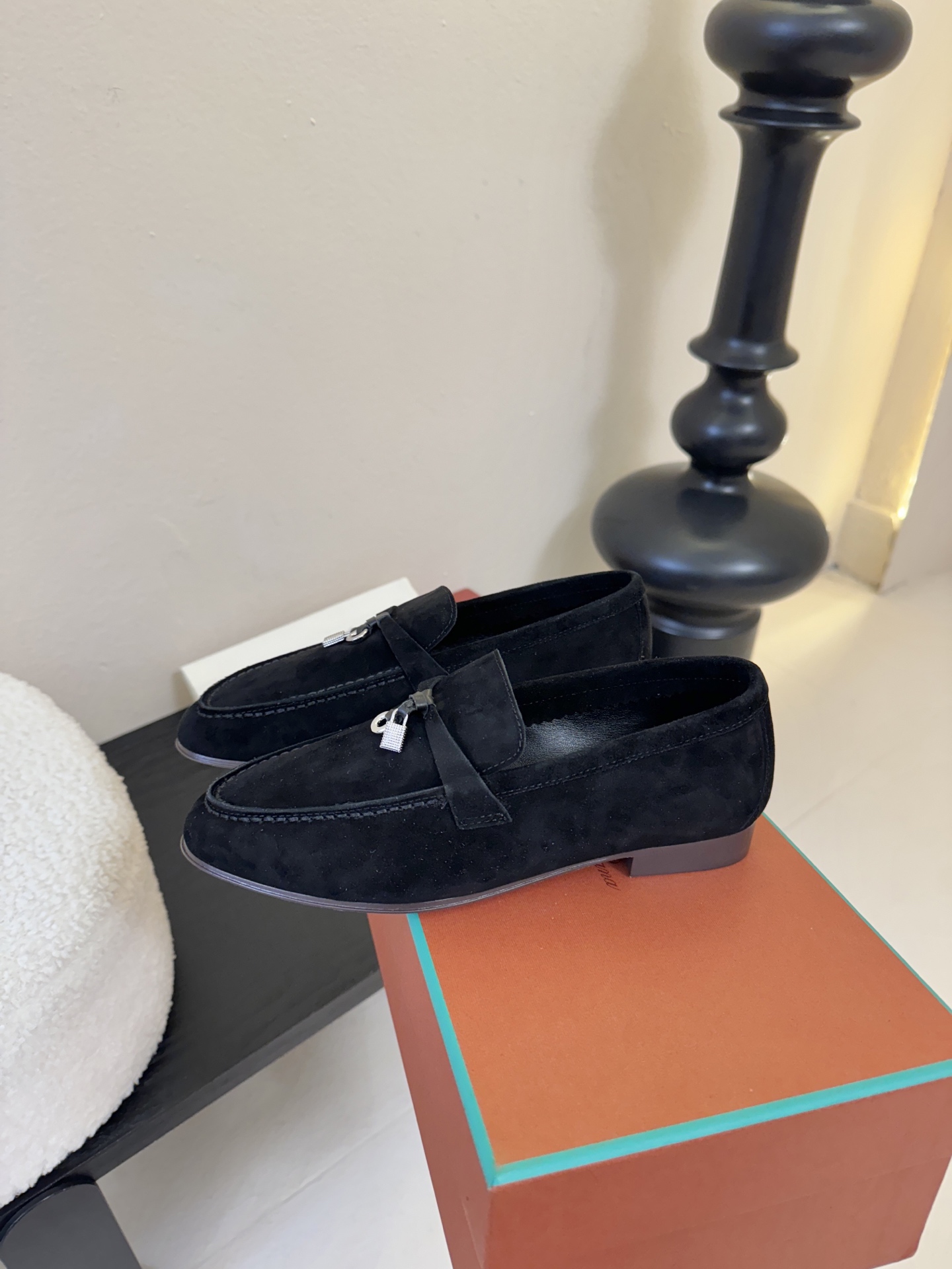 Loropiana经典情侣款高丝光牛皮乐福皮鞋🔥🔥🔥🔥🔥LP一直是以好穿舒适为主的设计风格 这几年老钱风