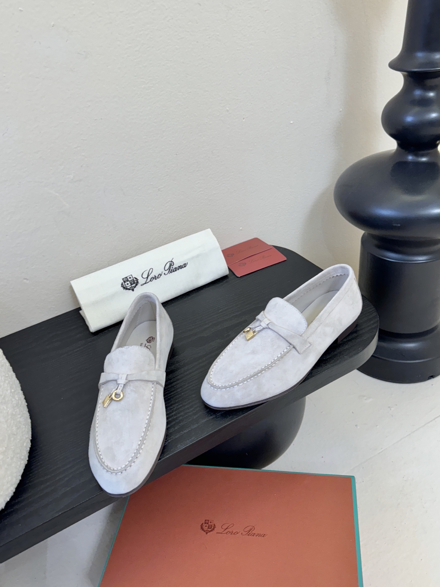 Loropiana经典情侣款高丝光牛皮乐福皮鞋🔥🔥🔥🔥🔥LP一直是以好穿舒适为主的设计风格 这几年老钱风