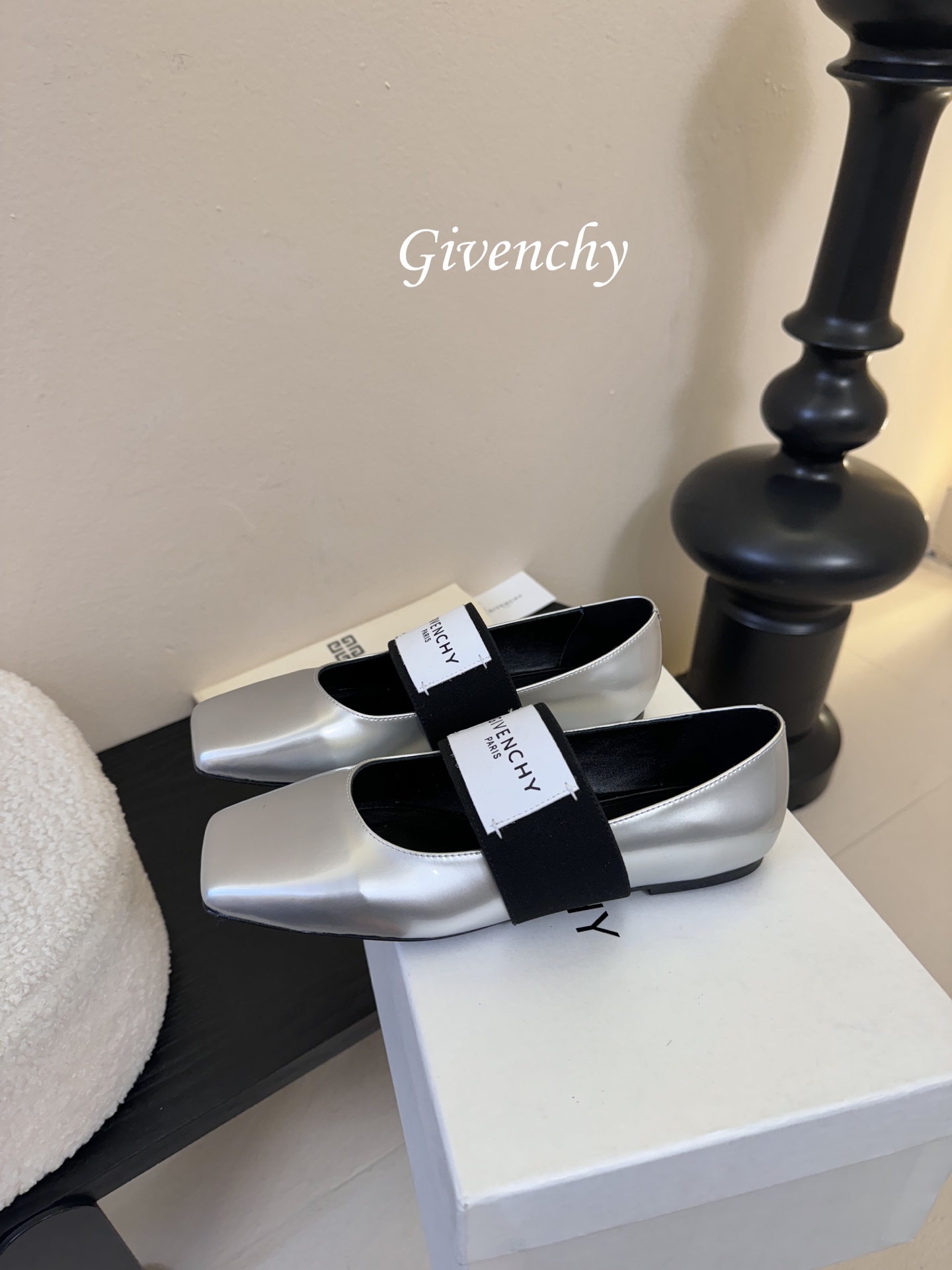 Givenchy纪梵希章若楠同款Sliced Square方头芭蕾舞平底鞋超多明星时尚博主种草 裁切方头