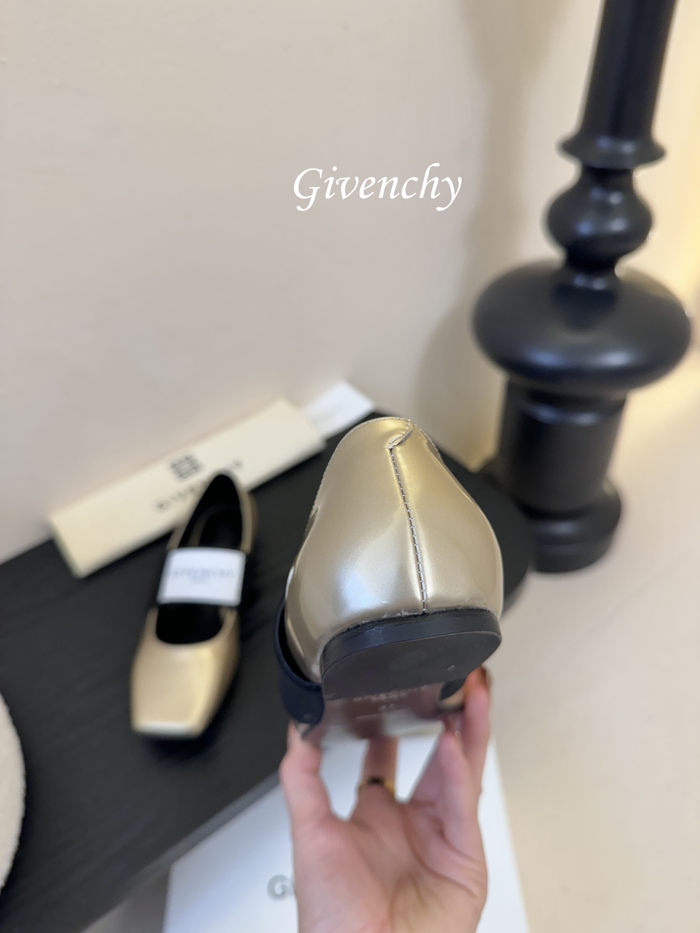 Givenchy纪梵希章若楠同款Sliced Square方头芭蕾舞平底鞋超多明星时尚博主种草 裁切方头